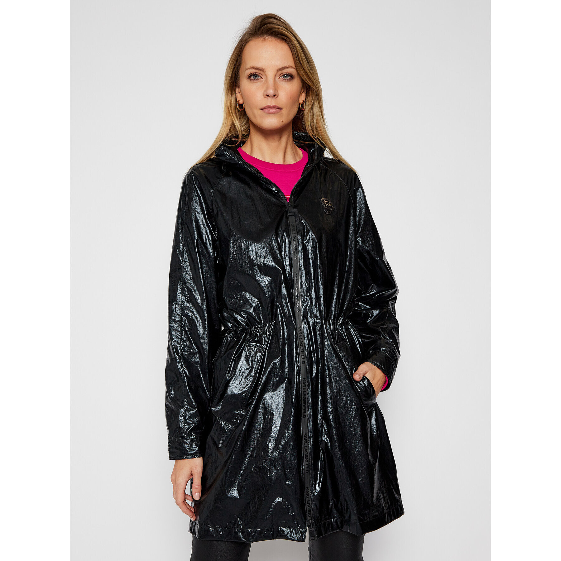 KARL LAGERFELD Парка Ikonik Metallic 210W1503 Черен Regular Fit - Pepit.bg