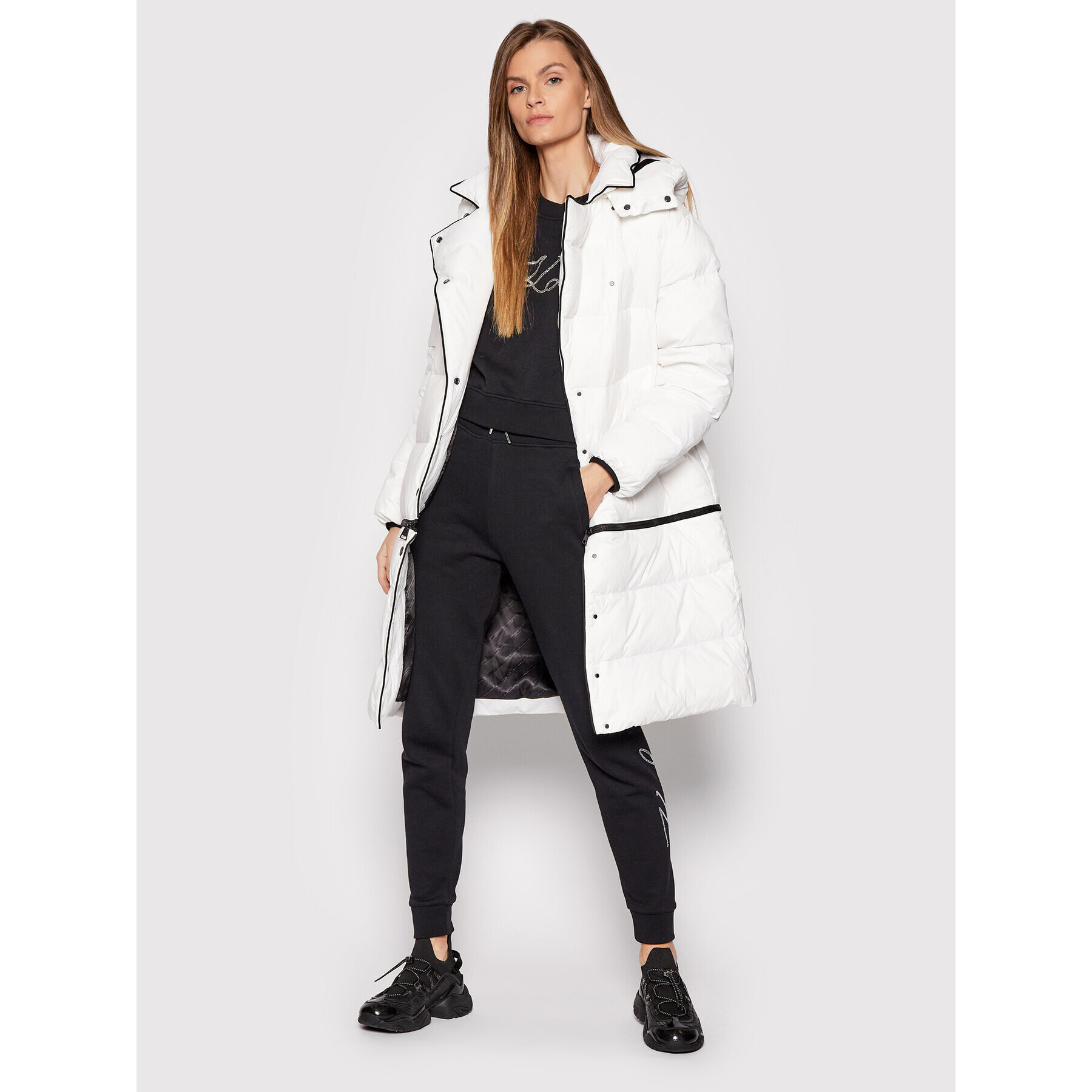 KARL LAGERFELD Сникърси KL62329 40X Черен - Pepit.bg