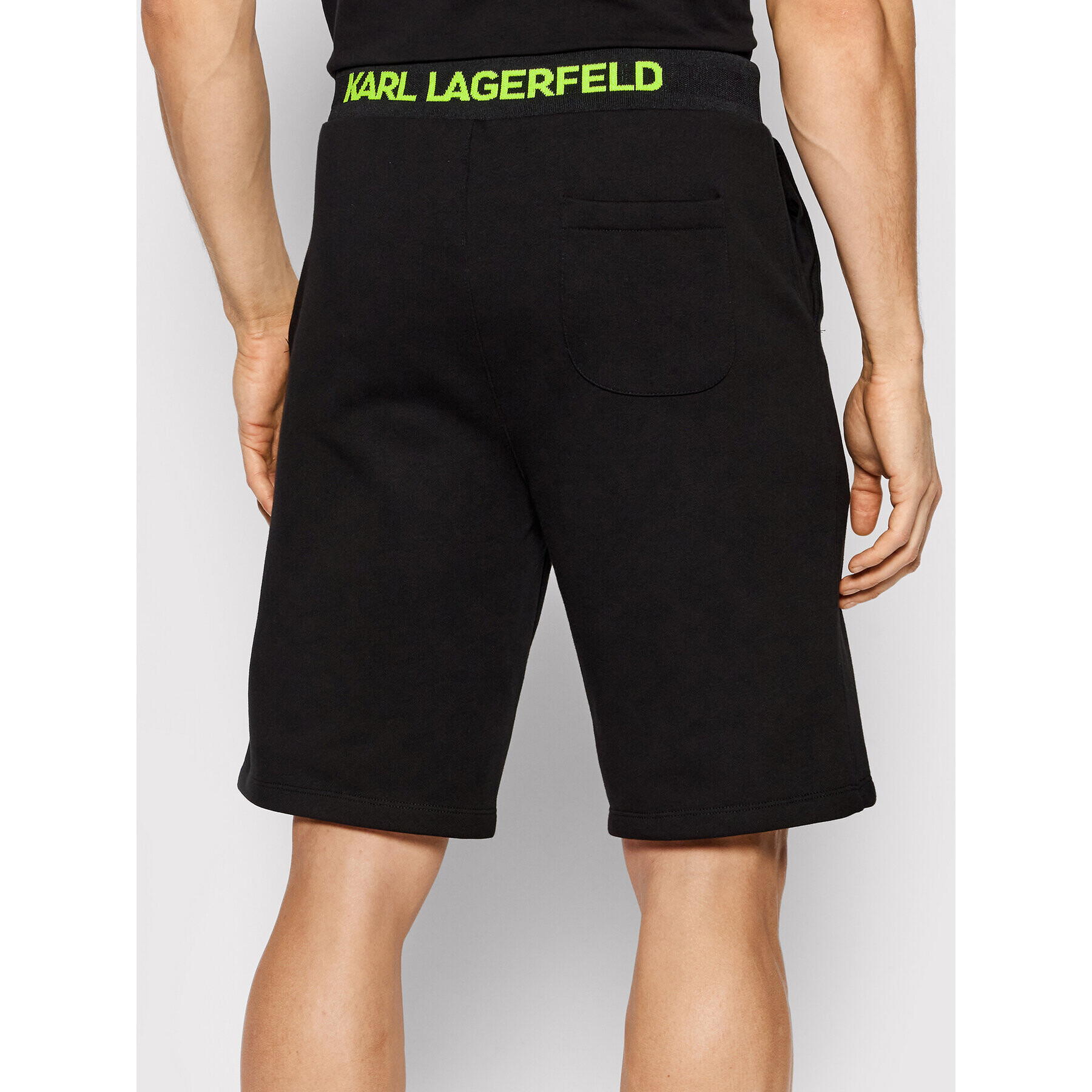 KARL LAGERFELD Спортни шорти Sweat 705424 521900 Черен Regular Fit - Pepit.bg