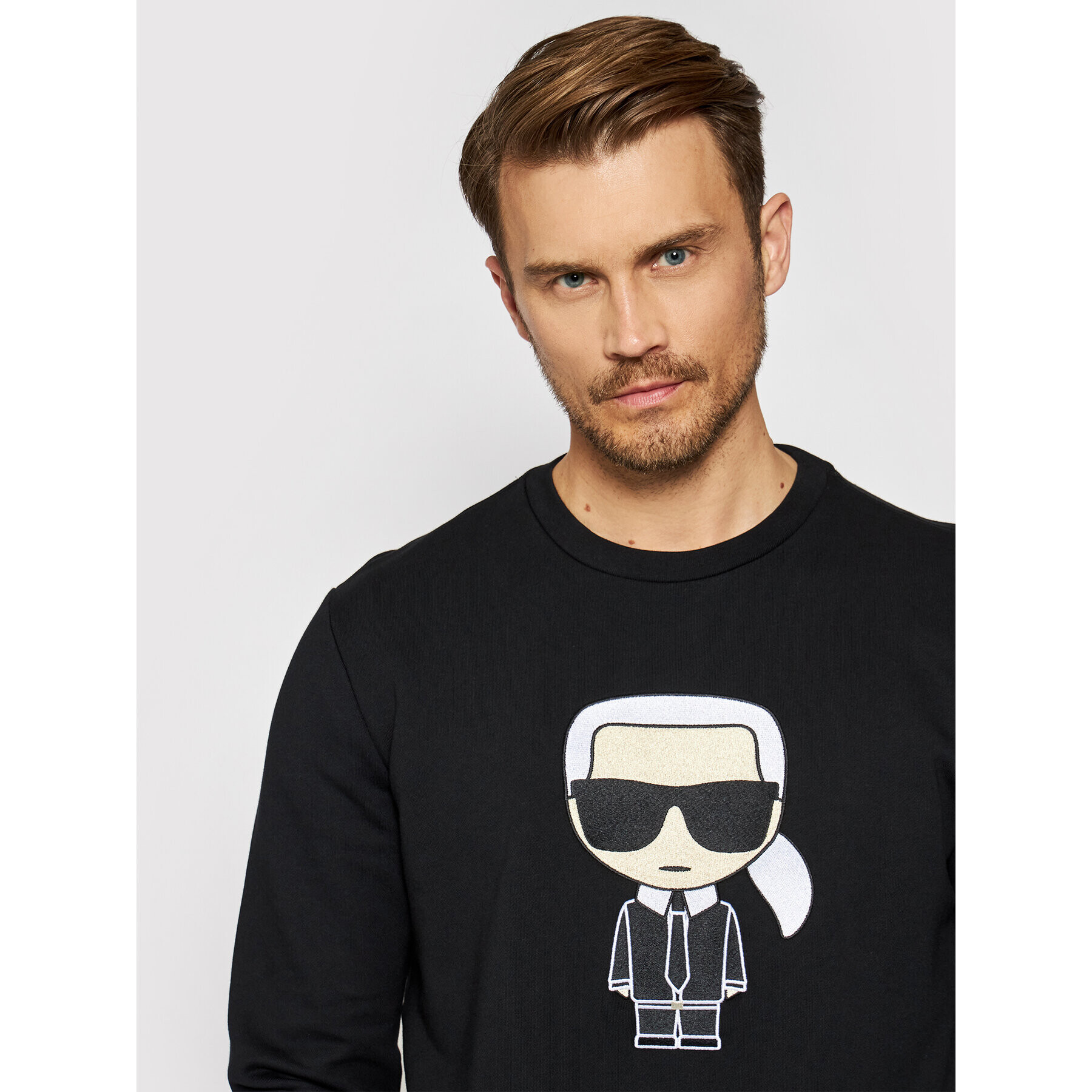 KARL LAGERFELD Суитшърт Ikonik 705060 511951 Черен Regular Fit - Pepit.bg