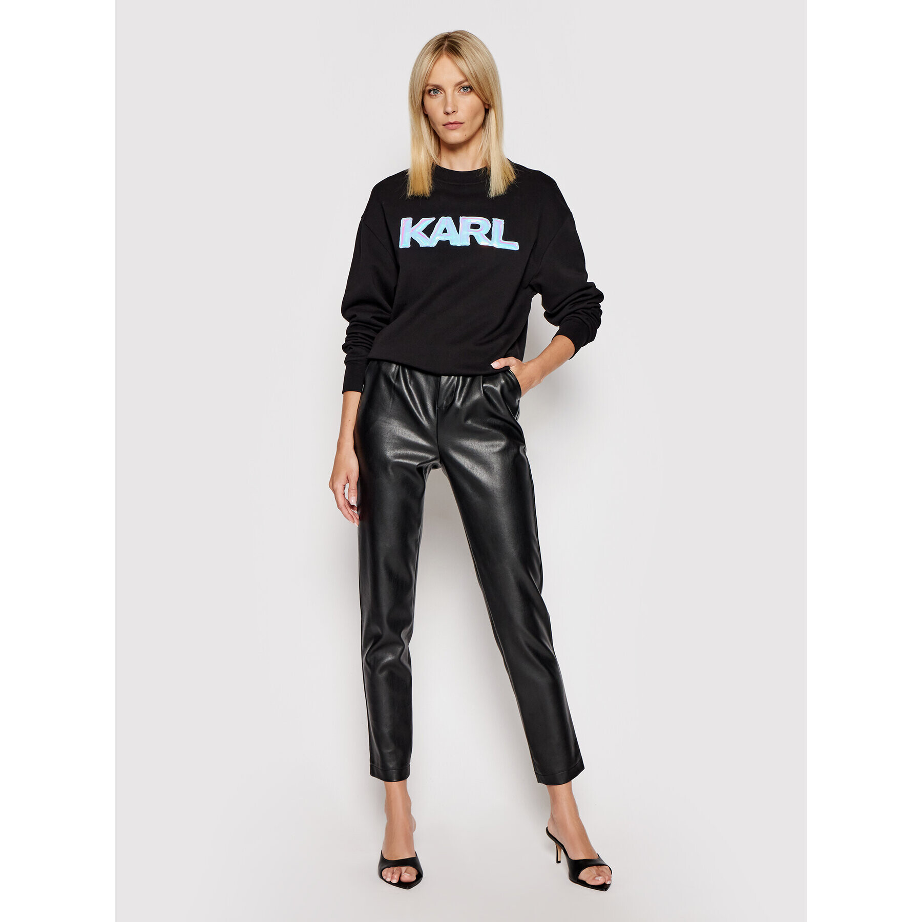 KARL LAGERFELD Суитшърт Unisex Balloon Logo 211U1804 Черен Regular Fit - Pepit.bg