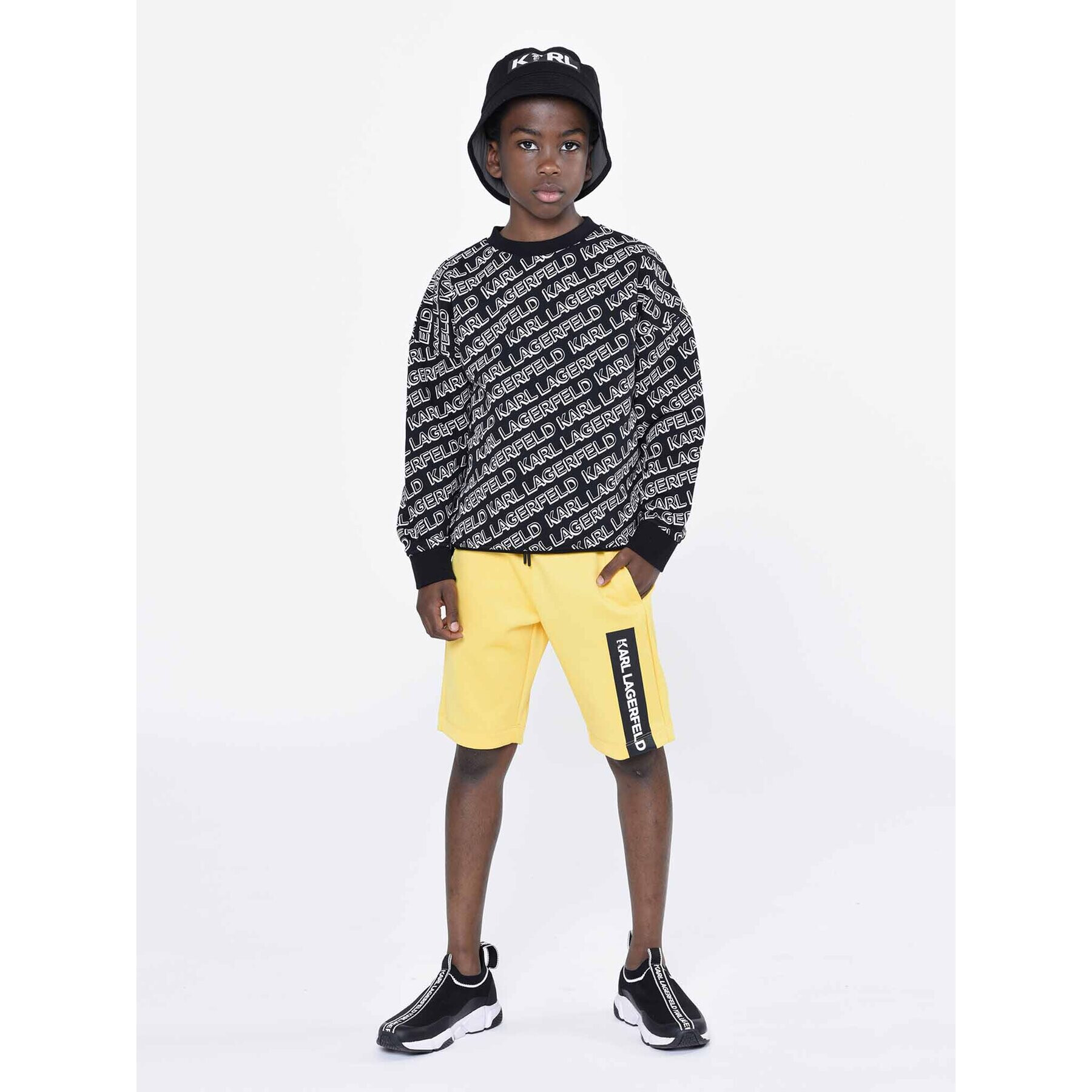 Karl Lagerfeld Kids Суитшърт Z25403 D Черен Regular Fit - Pepit.bg
