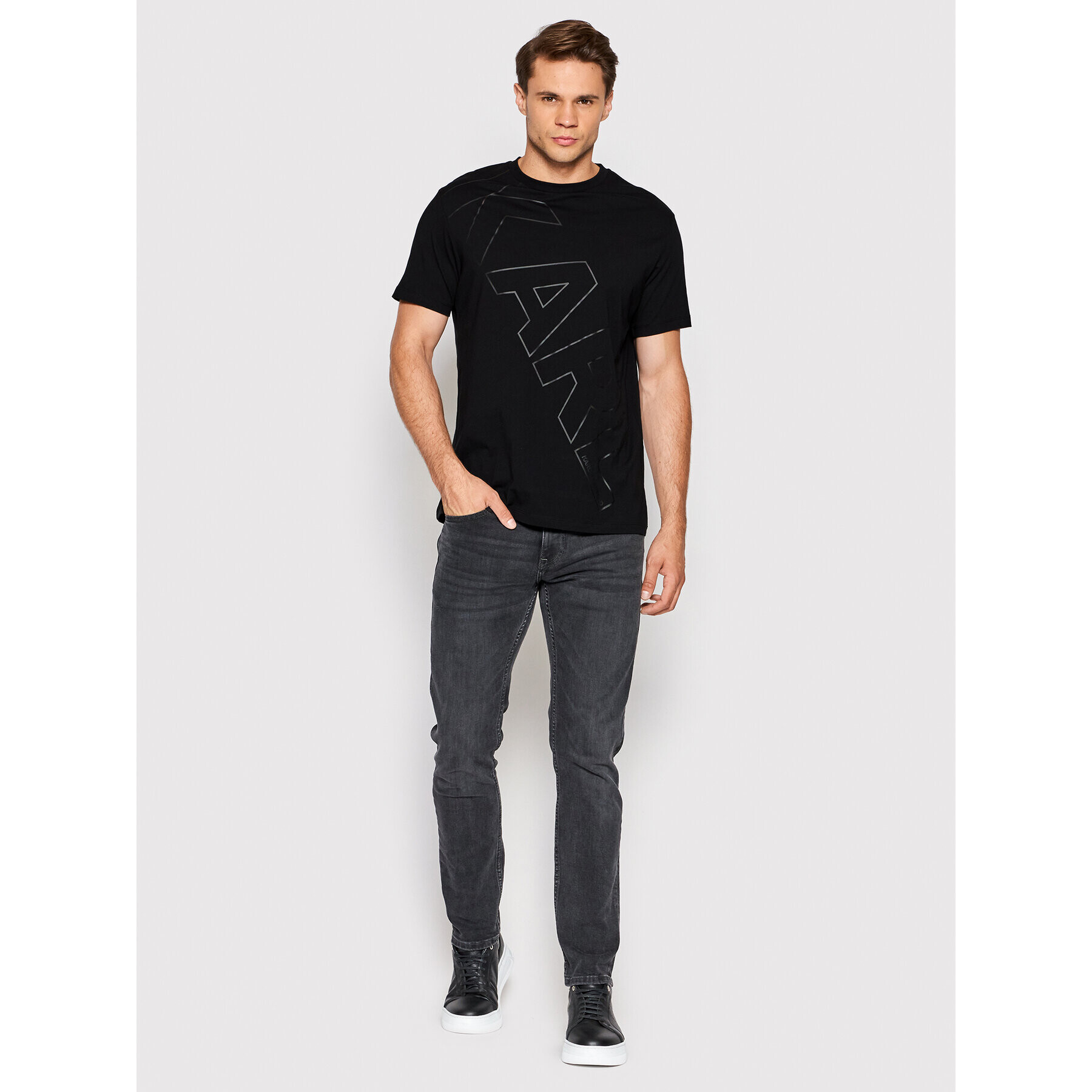 KARL LAGERFELD Тишърт 755401 523224 Черен Regular Fit - Pepit.bg