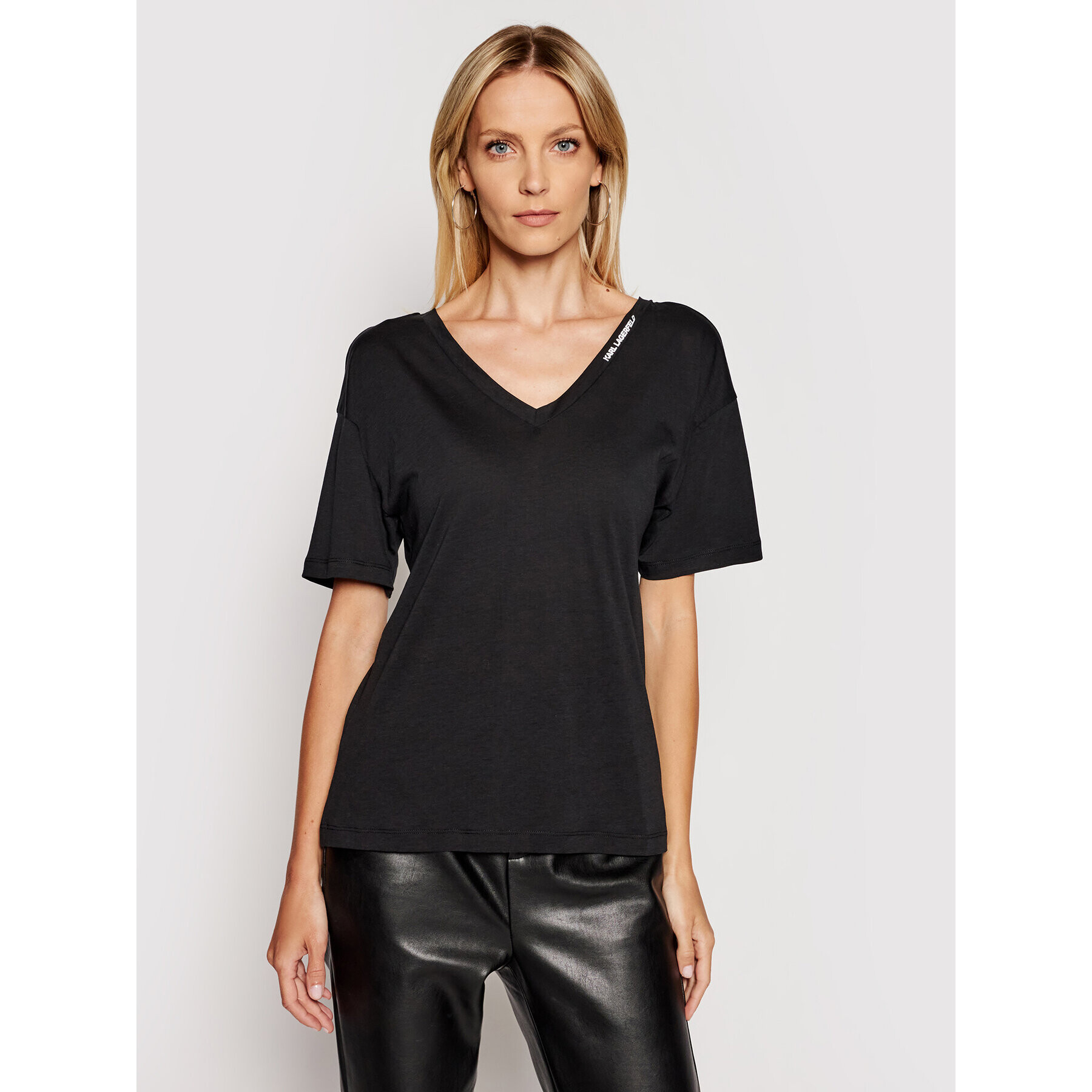 KARL LAGERFELD Тишърт Double V Neck 211W1701 Черен Regular Fit - Pepit.bg