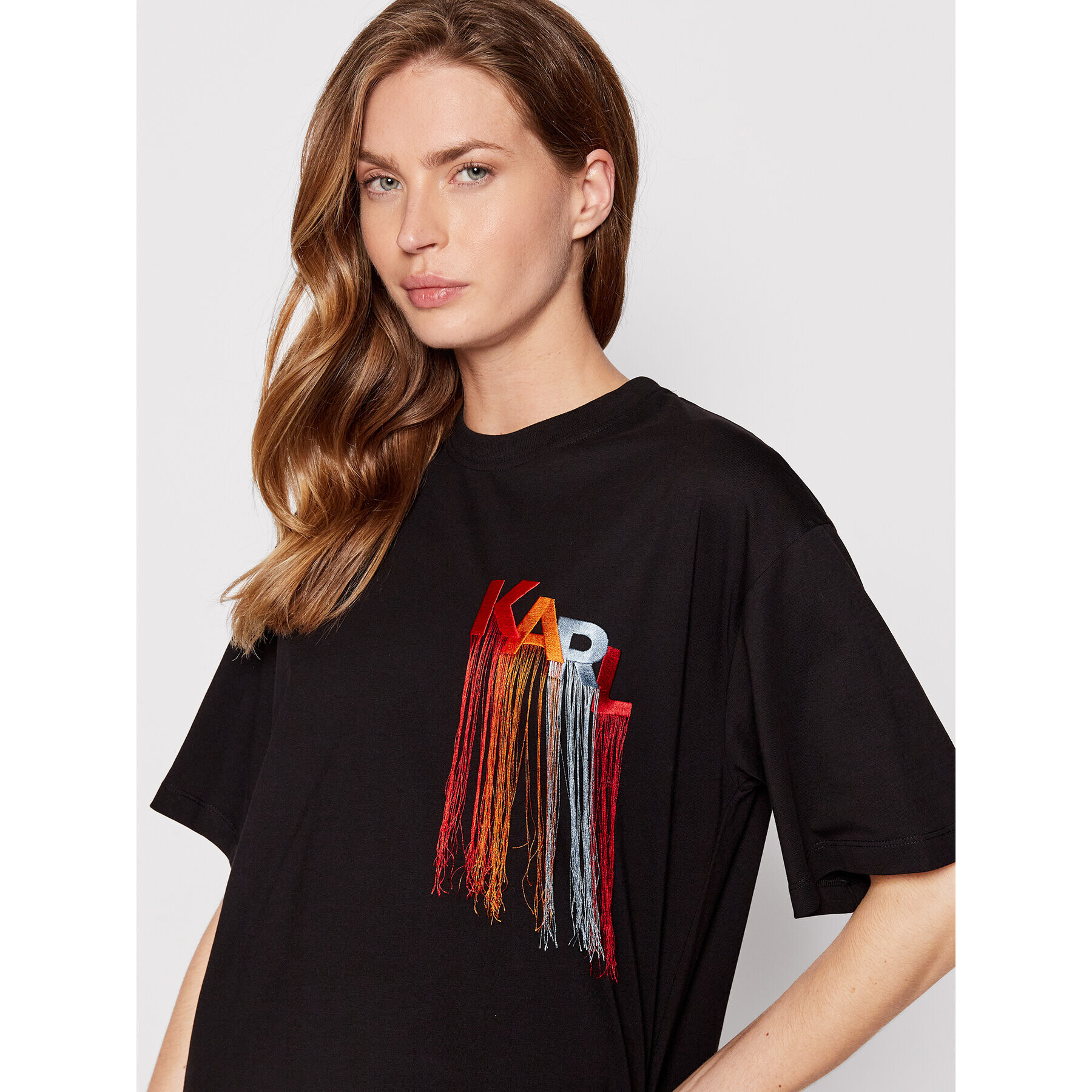 KARL LAGERFELD Тишърт Fringe Logo 221W1707 Черен Relaxed Fit - Pepit.bg