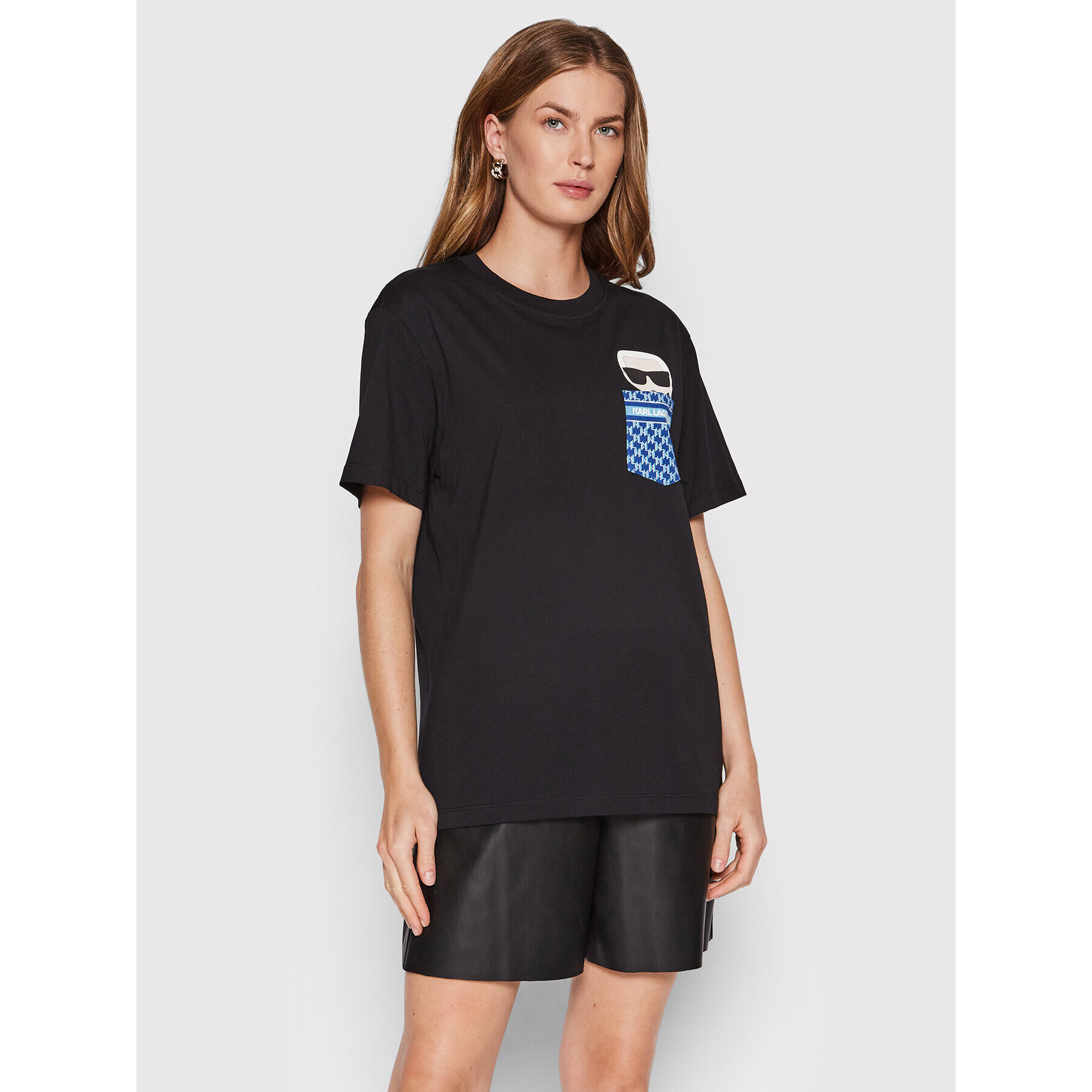 KARL LAGERFELD Тишърт Ikonik Monogram 221W1783 Черен Relaxed Fit - Pepit.bg