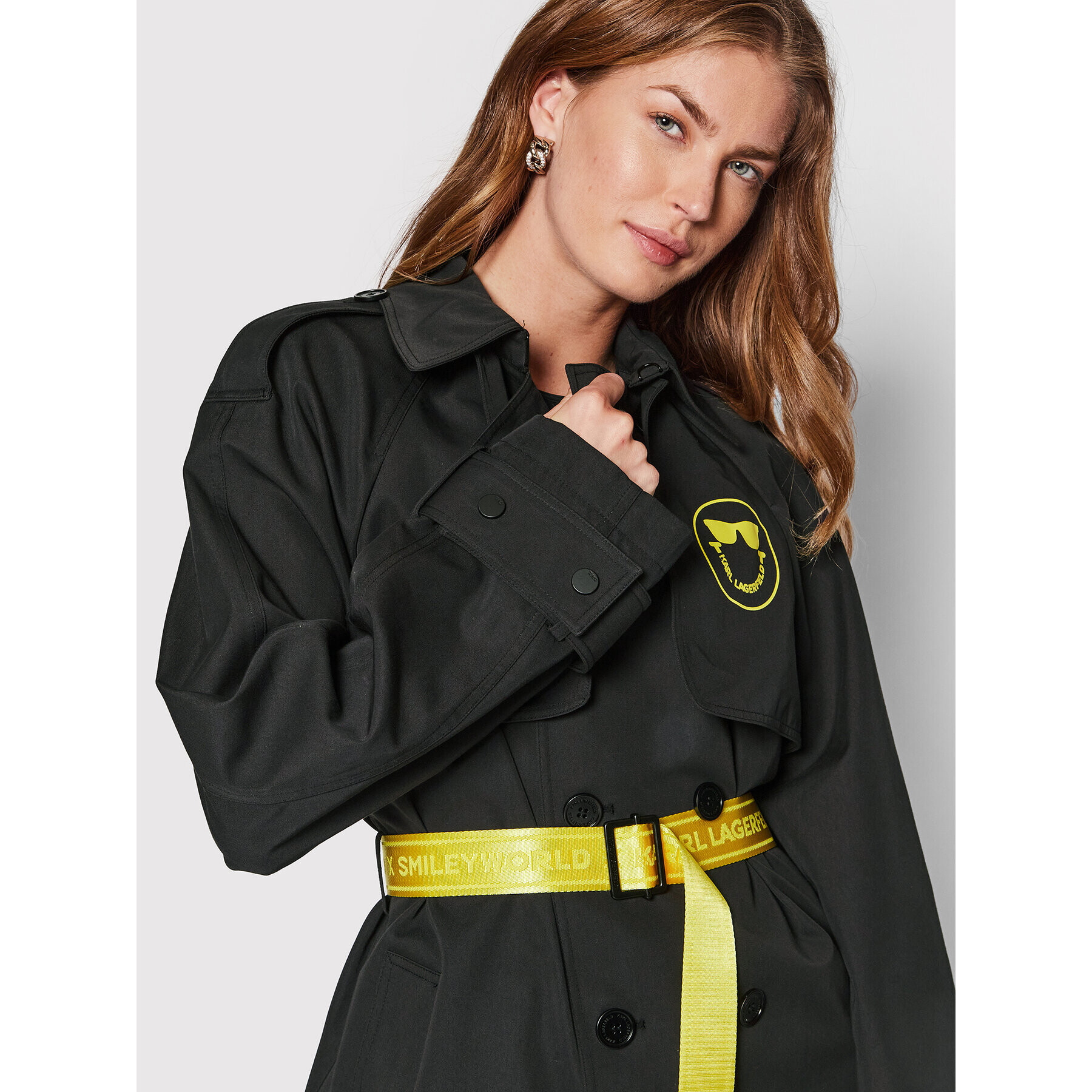 KARL LAGERFELD Тренч SMILEY WORLD 221W1581 Черен Regular Fit - Pepit.bg