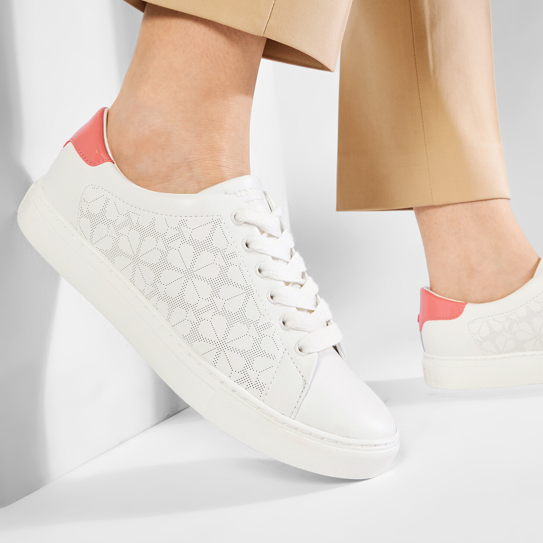 Kate Spade Сникърси Audrey K3241 Бял - Pepit.bg