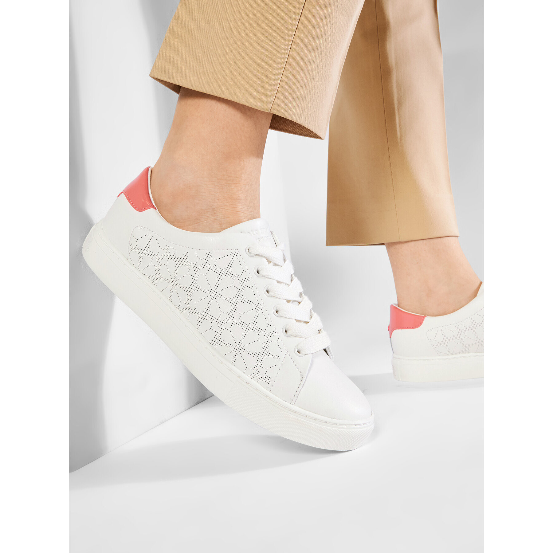 Kate Spade Сникърси Audrey K3241 Бял - Pepit.bg