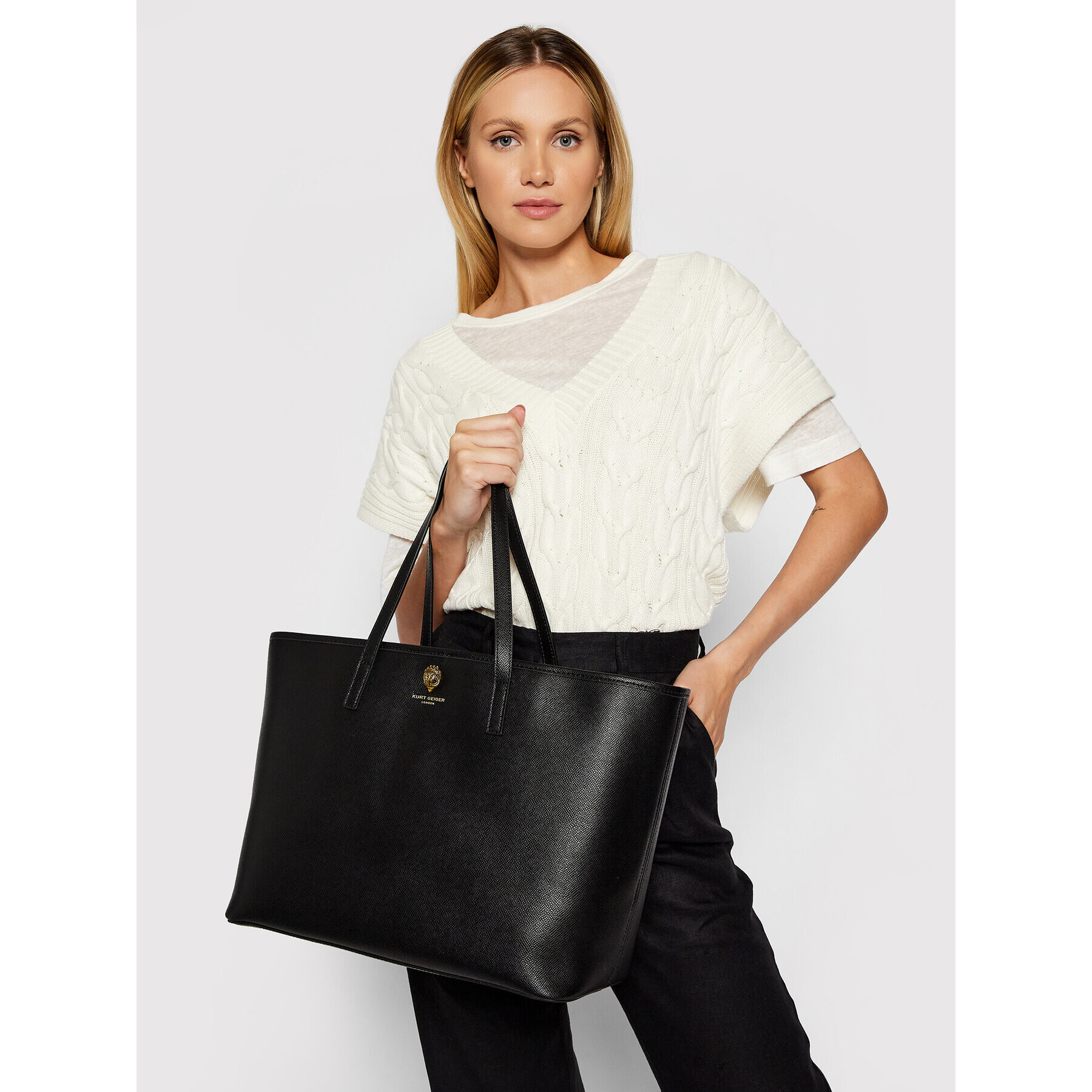 Kurt Geiger Дамска чанта Richmond 2888400109 Черен - Pepit.bg