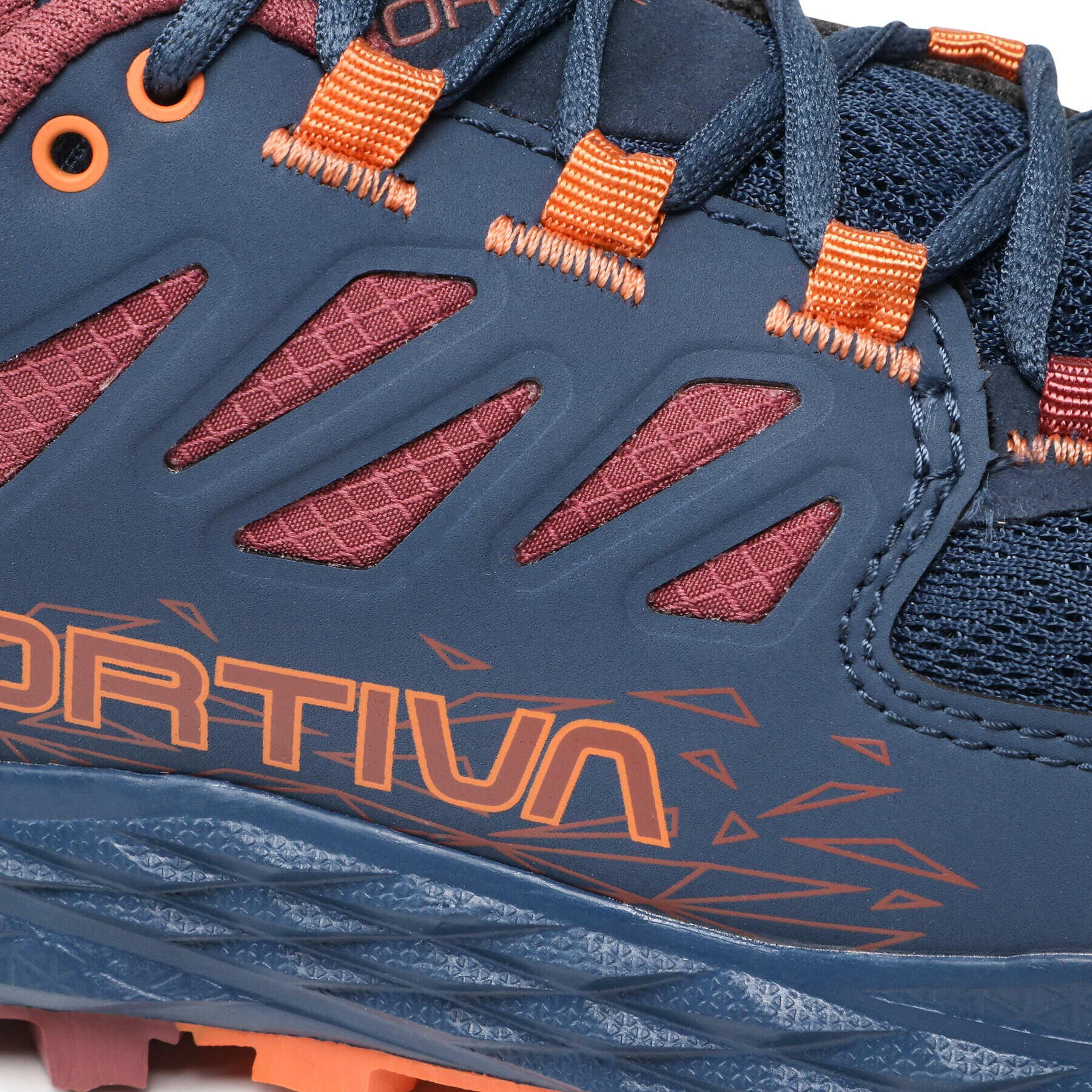 La Sportiva Обувки Lycan II 46I628407 Тъмносин - Pepit.bg