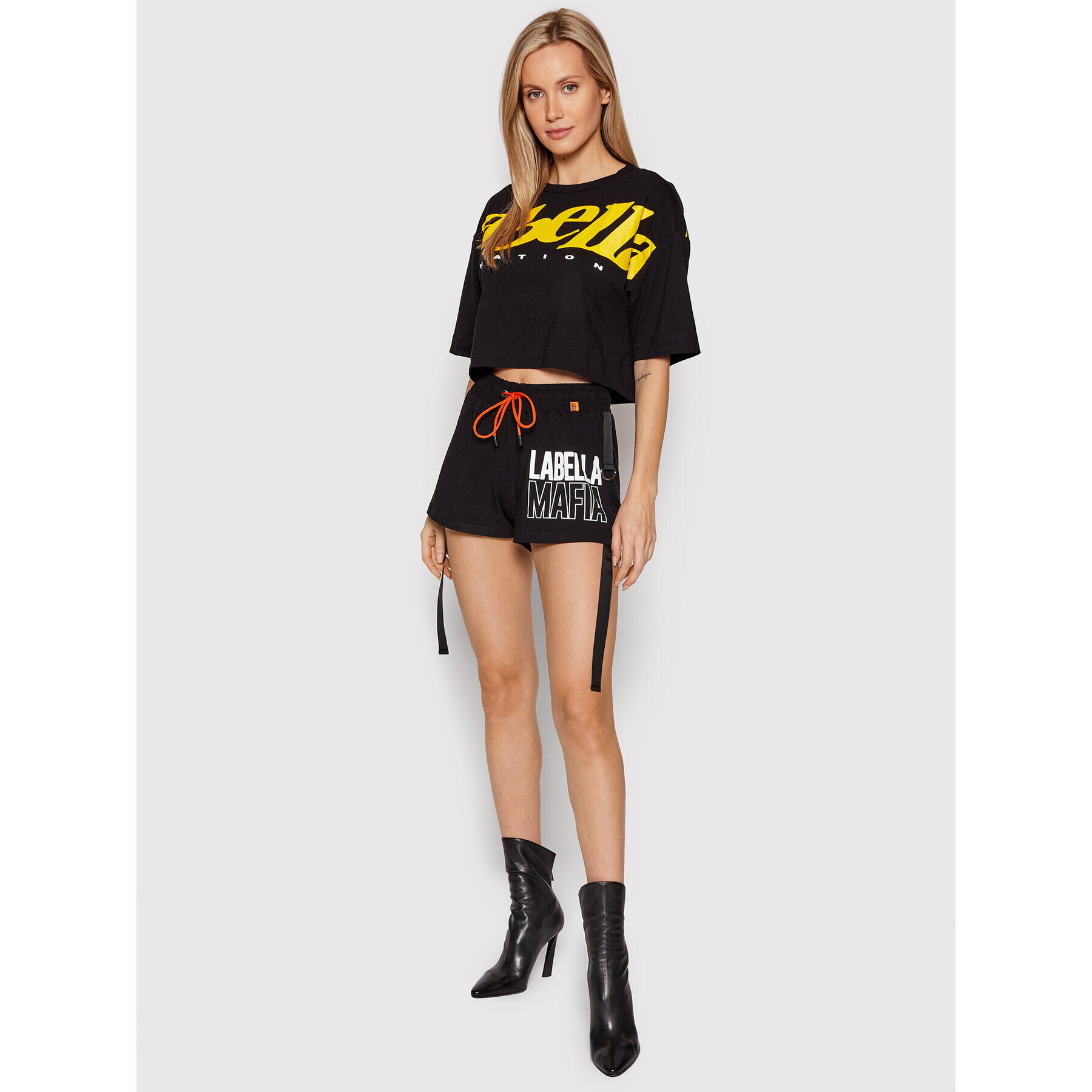 LaBellaMafia Тишърт 21716 Черен Relaxed Fit - Pepit.bg