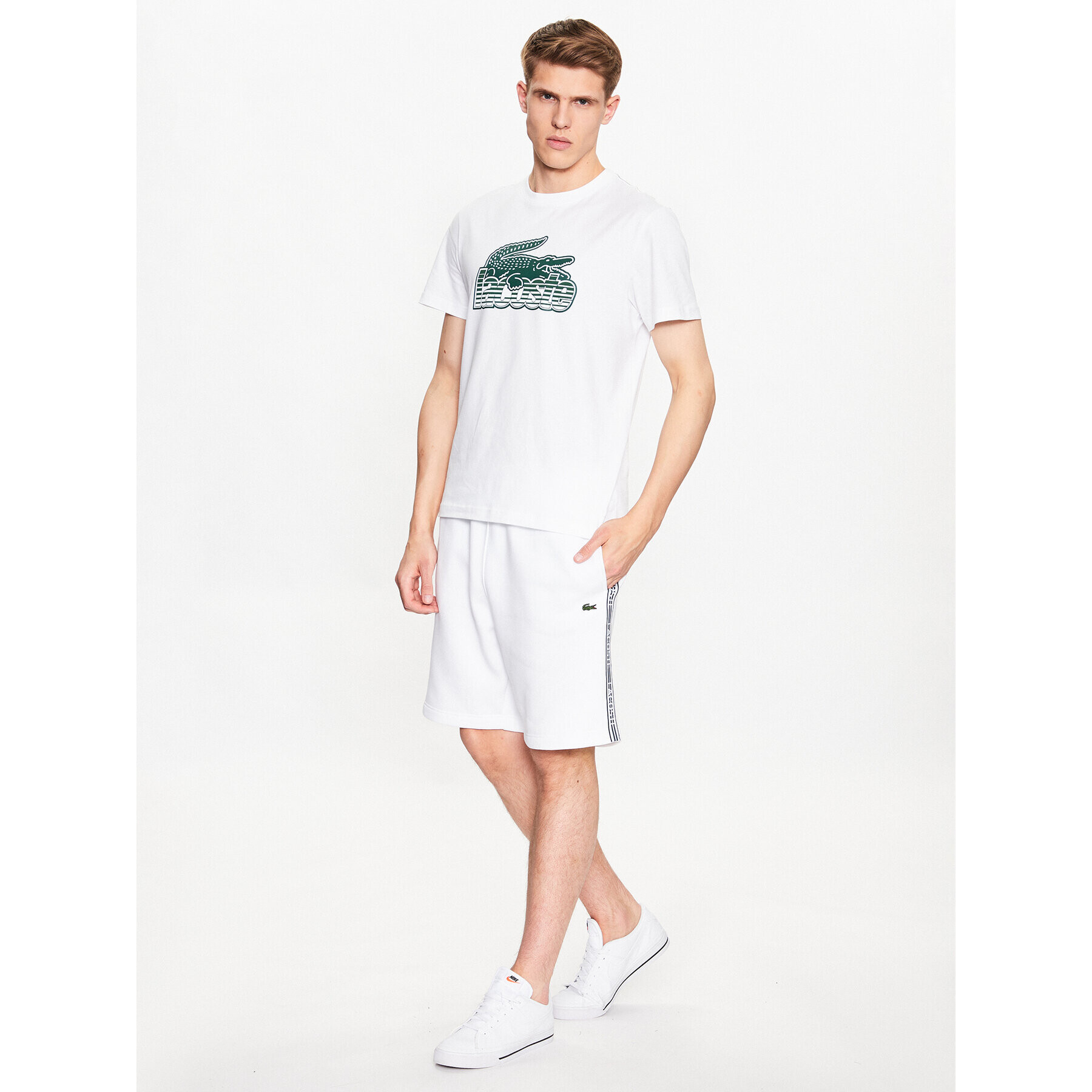 Lacoste Спортни шорти GH5074 Бял Regular Fit - Pepit.bg