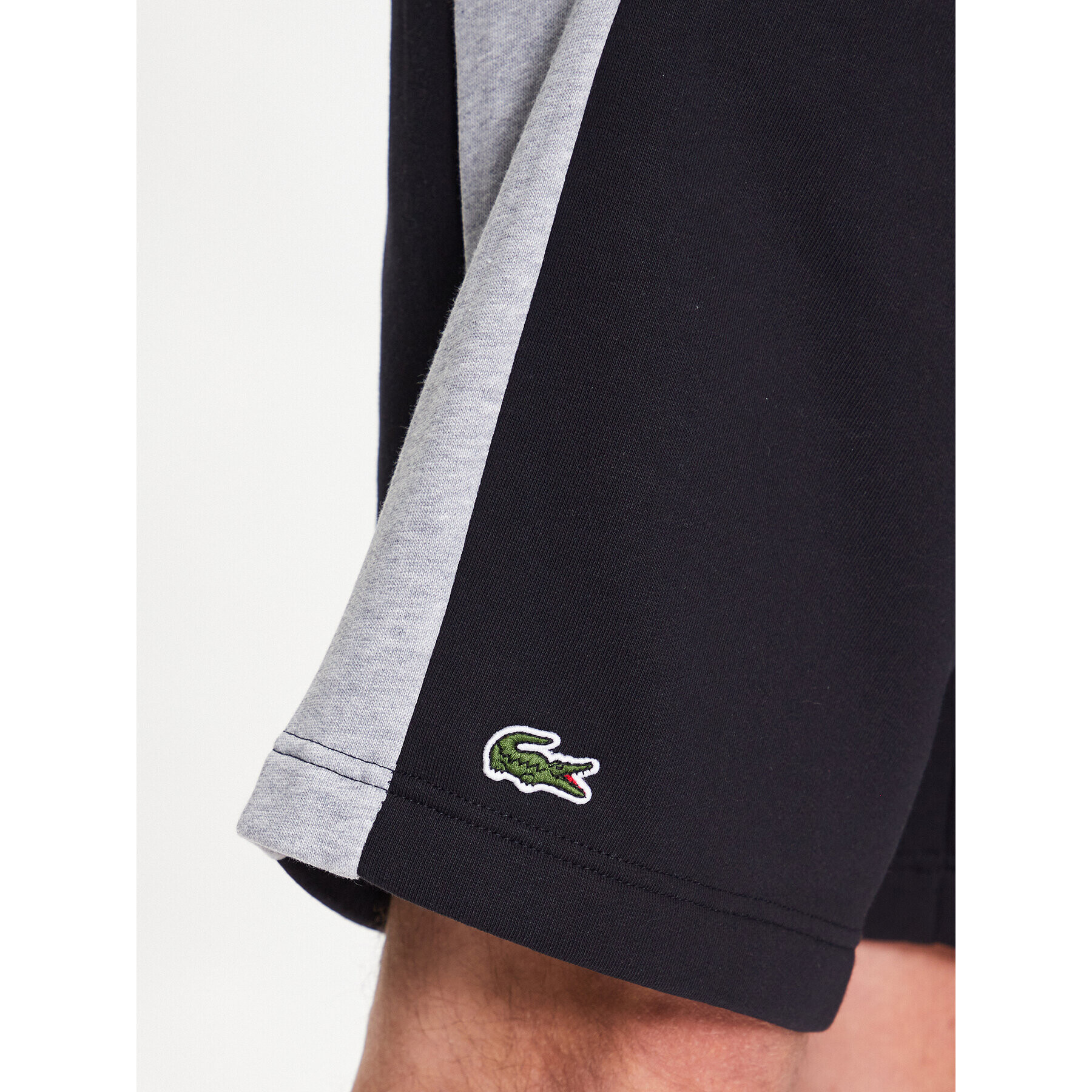 Lacoste Спортни шорти GH8368 Черен Regular Fit - Pepit.bg