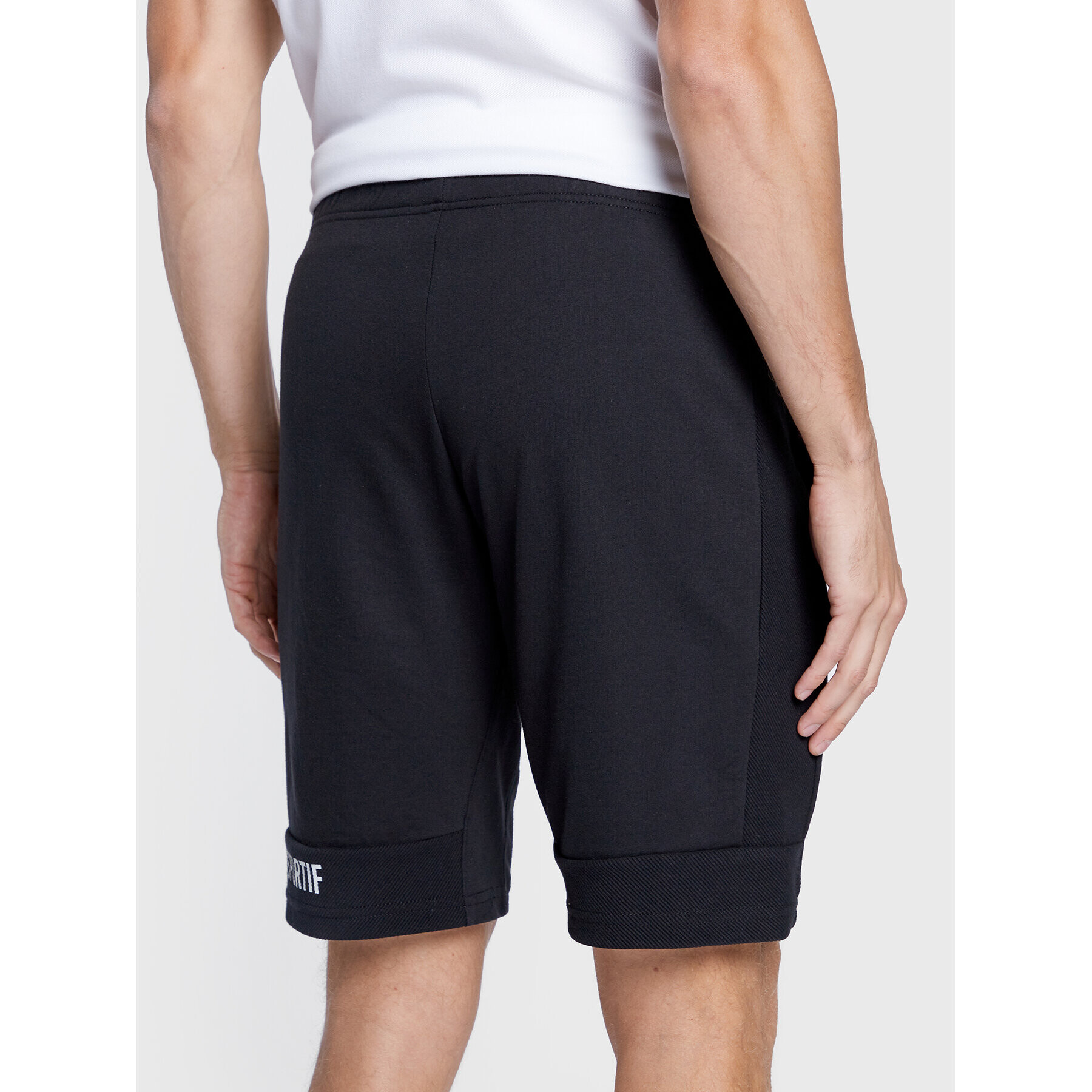 Le Coq Sportif Спортни шорти 2110545 Черен Regular Fit - Pepit.bg