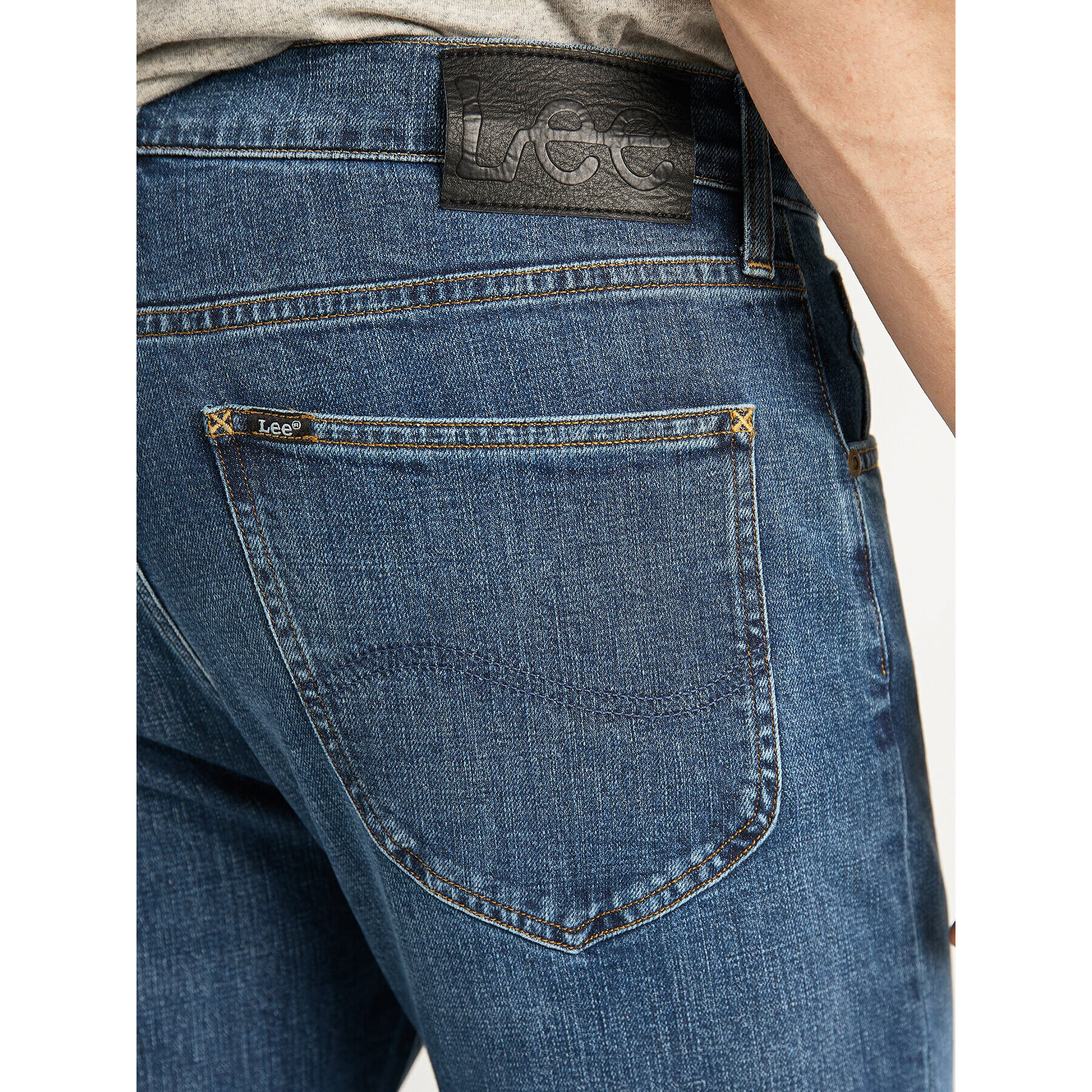 Lee Дънки тип Regular Fit Austin L733KNEQ Тъмносин Regular Fit - Pepit.bg