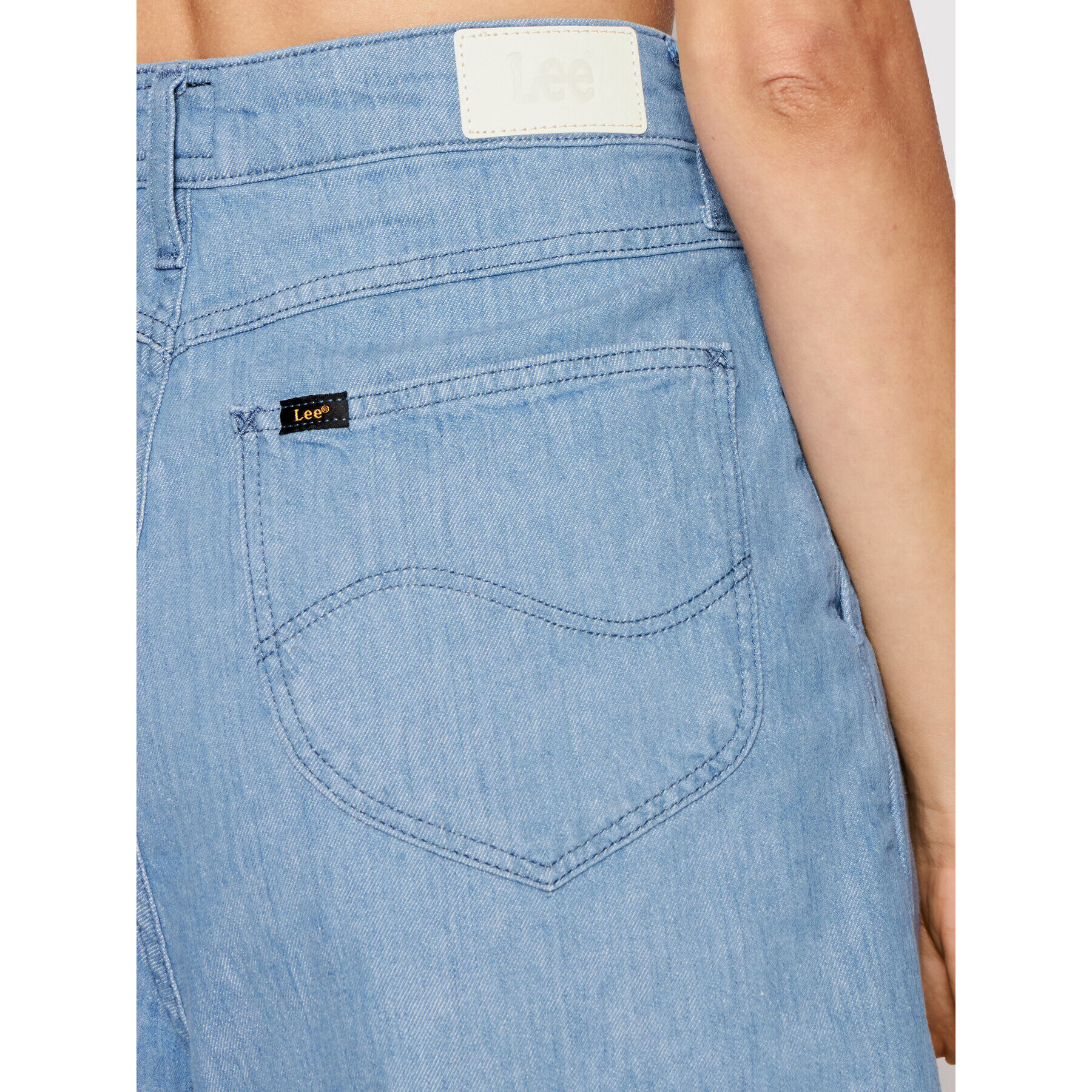 Lee Дънкови шорти Stella Pleated L37ANBYK Син Regular Fit - Pepit.bg