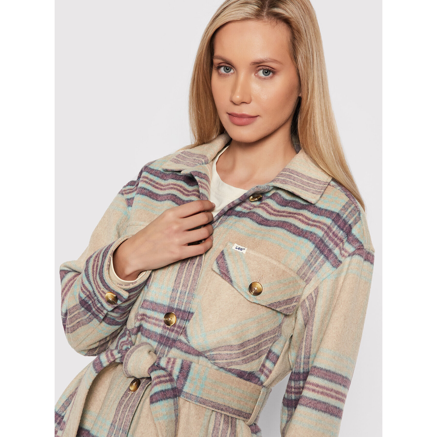 Lee Преходно яке Overshirt L45HTETY Бежов Regular Fit - Pepit.bg