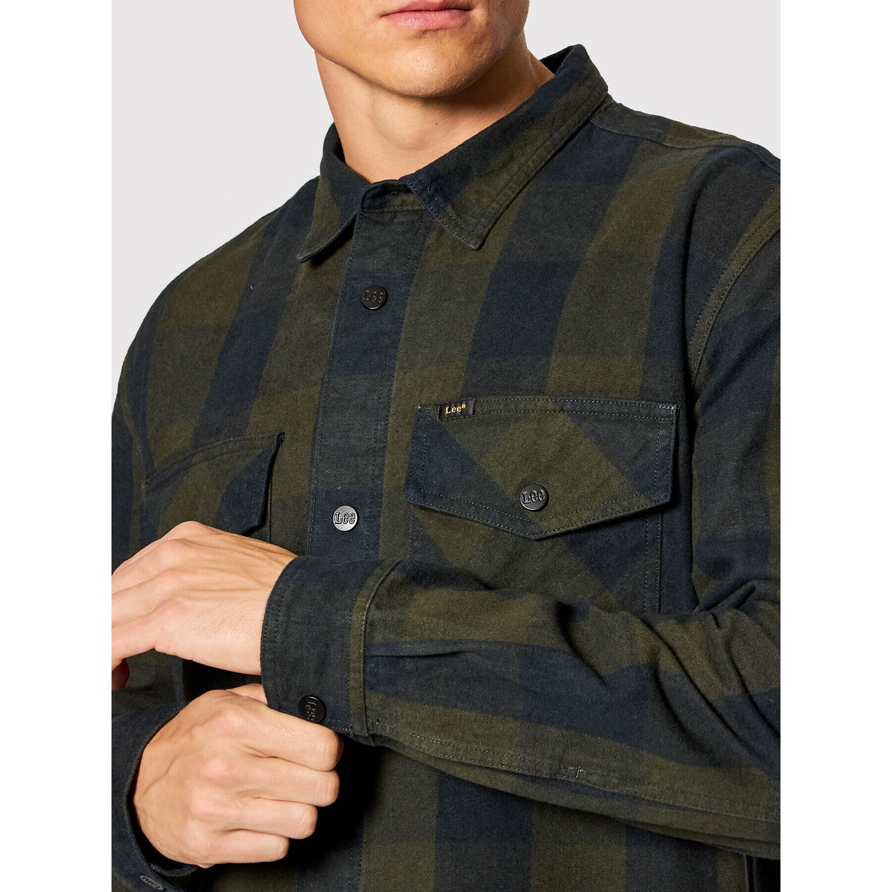 Lee Преходно яке Overshirt L66EMOOJ Зелен Relaxed Fit - Pepit.bg