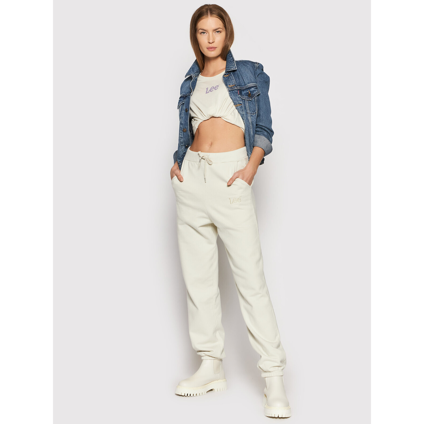 Lee Тишърт Crew L43PBYTW Бежов Relaxed Fit - Pepit.bg