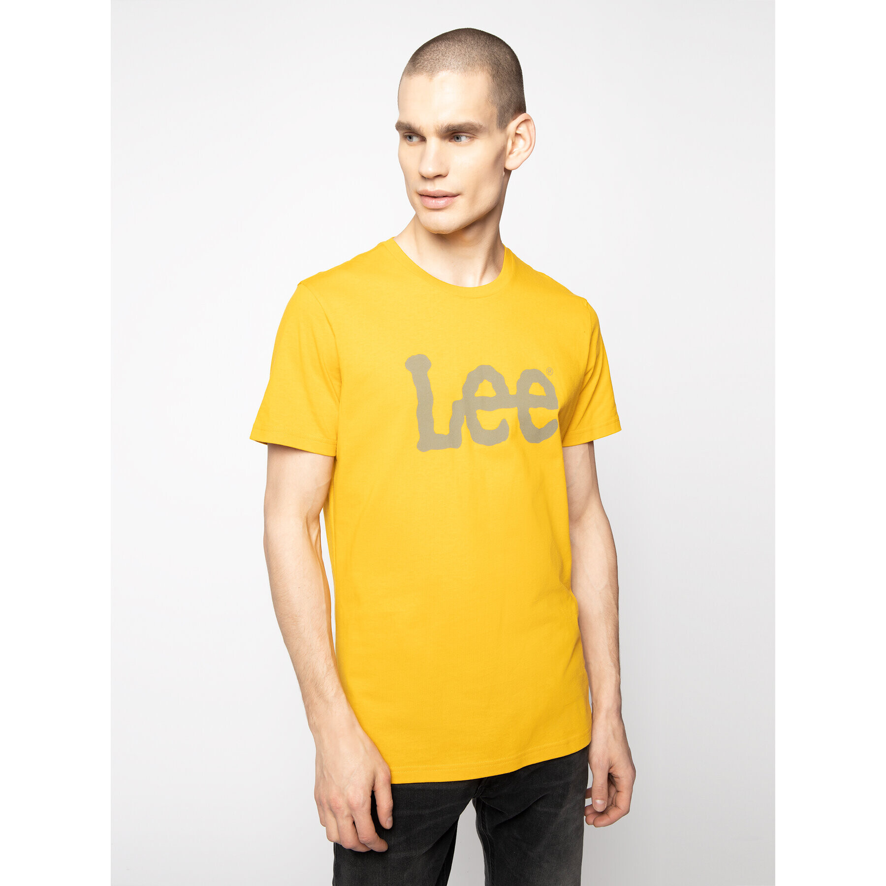 Lee Тишърт Wobbly Logo Tee L65QFENF Жълт Regular Fit - Pepit.bg