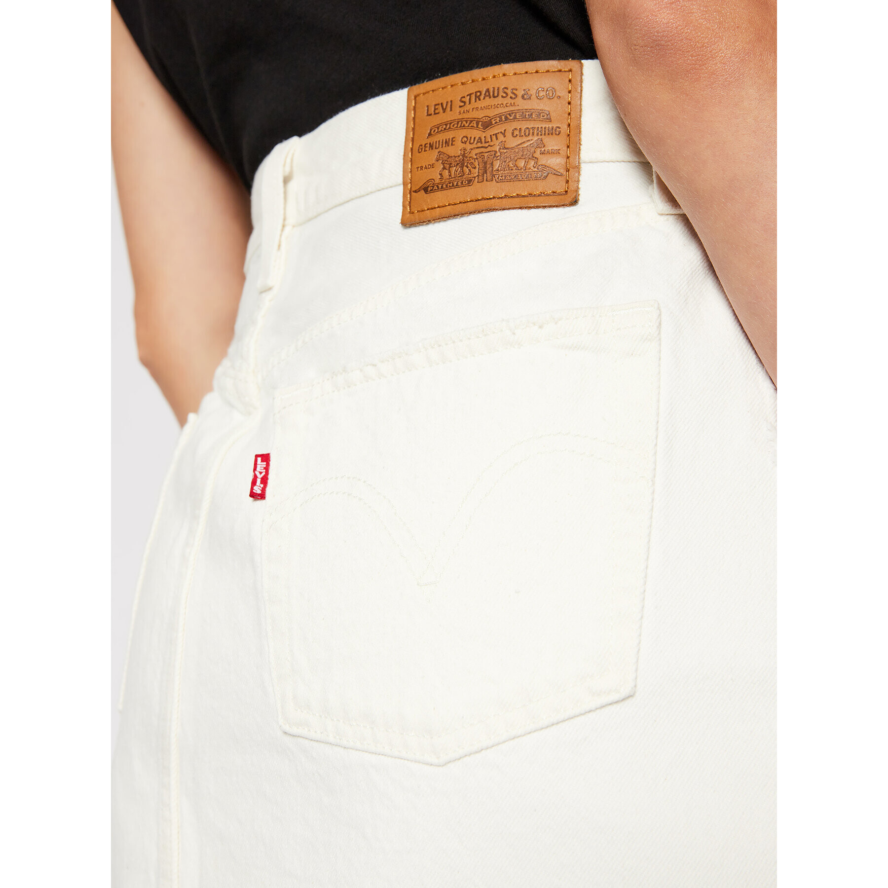 Levi's® Дънкова пола Decon 77882-0010 Бял Regular Fit - Pepit.bg