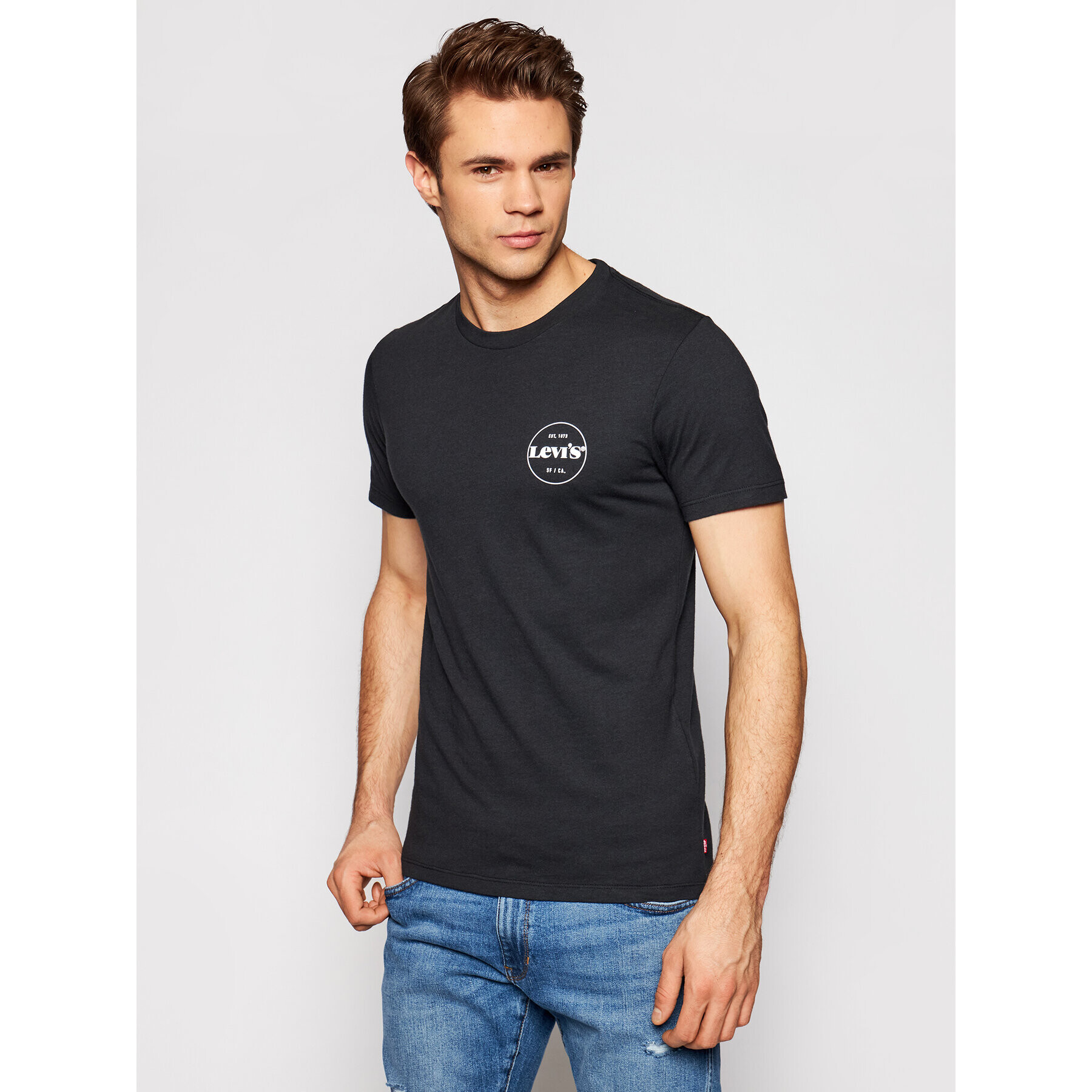 Levi's® Тишърт Graphic Tee 67983-0014 Черен Slim Fit - Pepit.bg