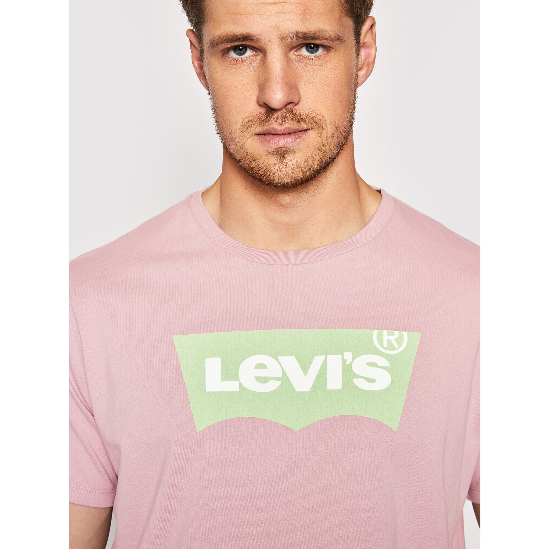 Levi's® Тишърт Graphic Tee Housemark 22489-0430 Виолетов Standard Fit - Pepit.bg