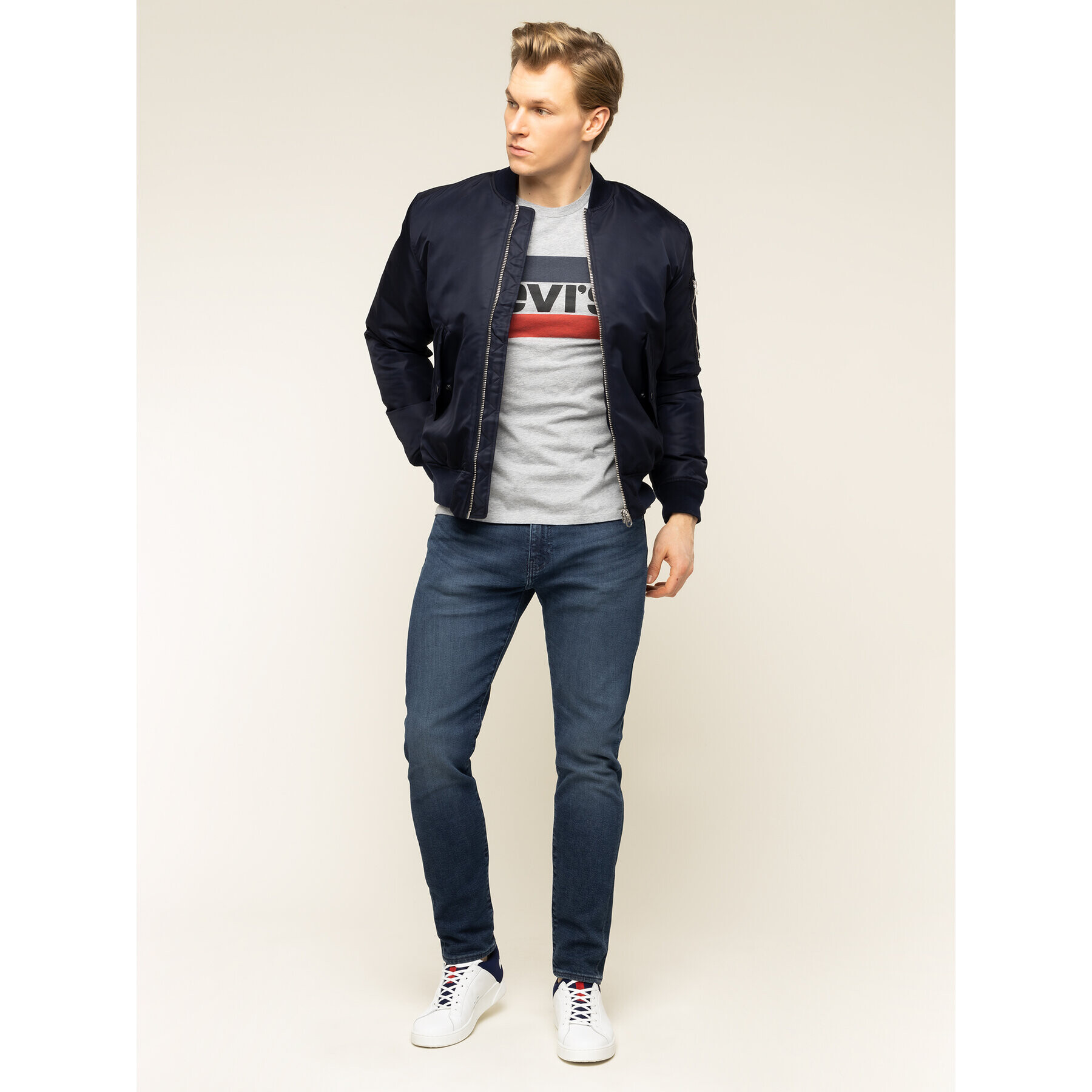 Levi's® Тишърт Sportswear Logo Graphic 39636-0002 Сив Regular Fit - Pepit.bg