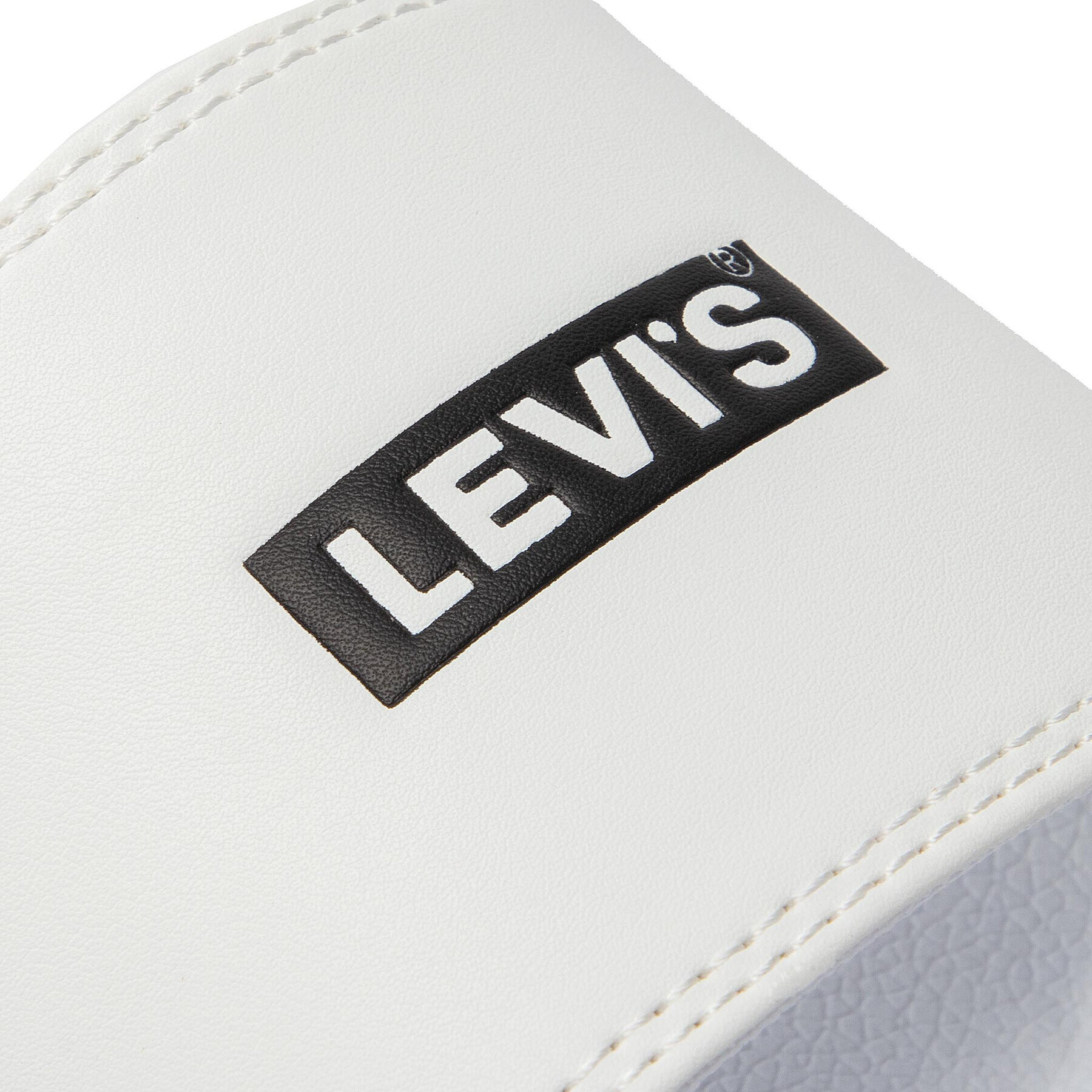 Levi's® Чехли 234228-661-50 Бял - Pepit.bg