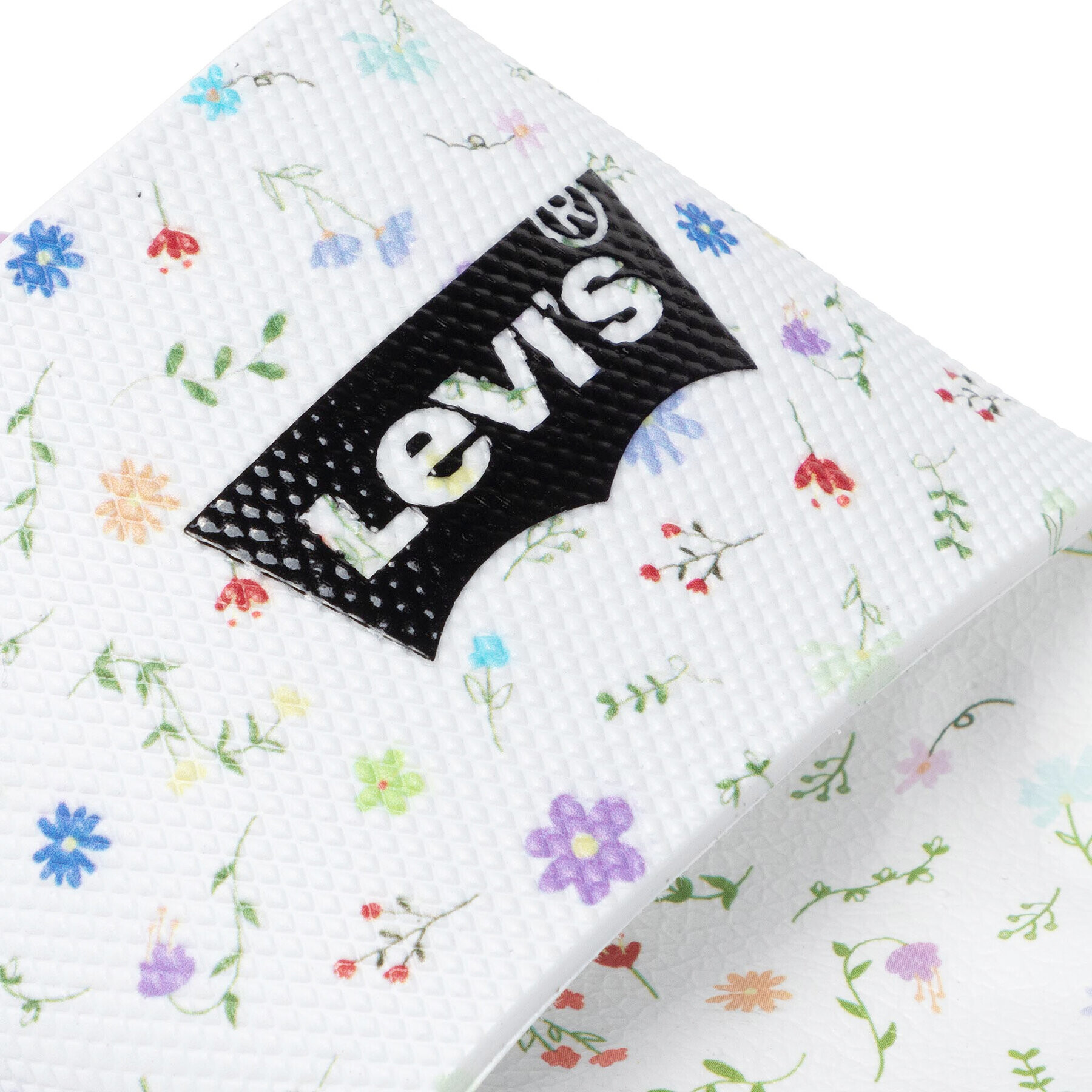 Levi's® Чехли June Stamp S 234223-753-51 Бял - Pepit.bg
