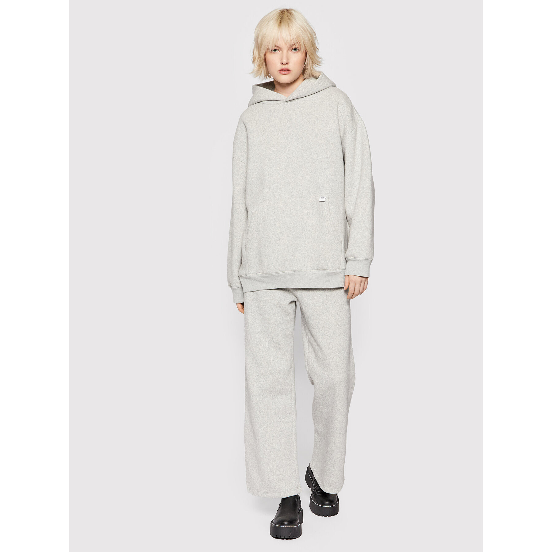 Levi's® Долнище анцуг A1568-0001 Сив Relaxed Fit - Pepit.bg