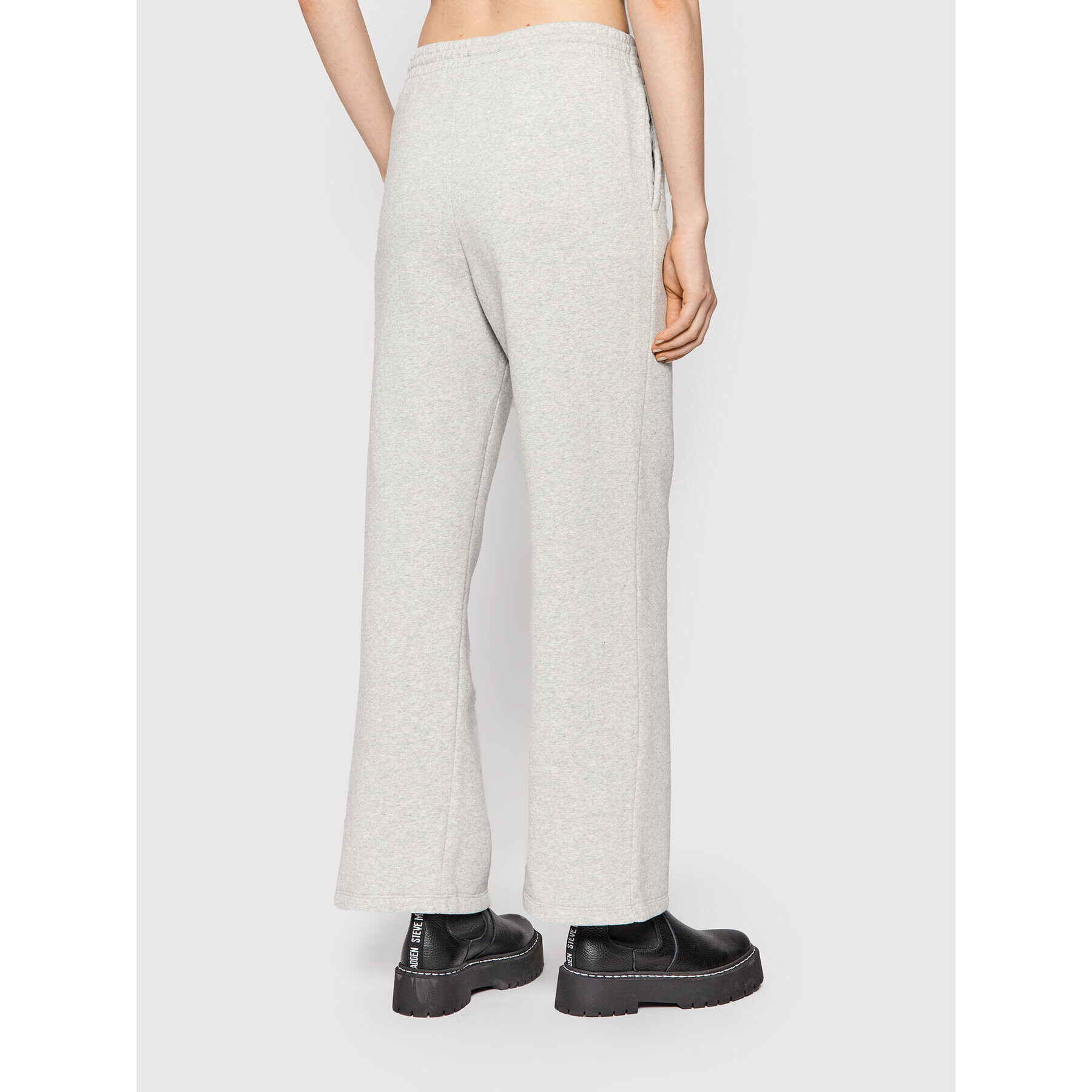 Levi's® Долнище анцуг A1568-0001 Сив Relaxed Fit - Pepit.bg