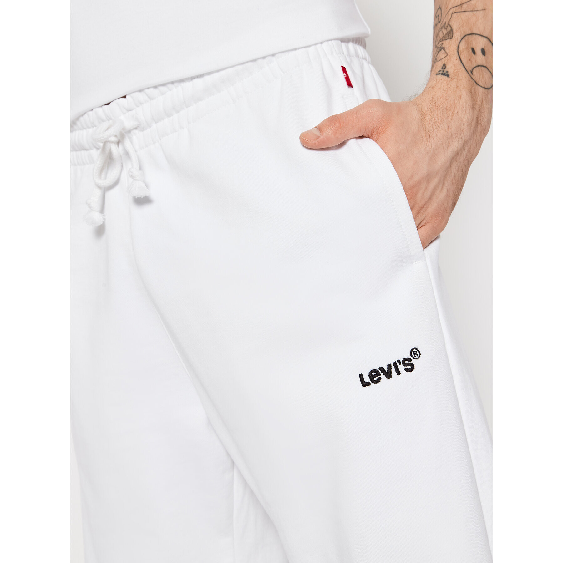 Levi's® Долнище анцуг Unisex Red Tab™ A0767-0015 Бял Relaxed Fit - Pepit.bg