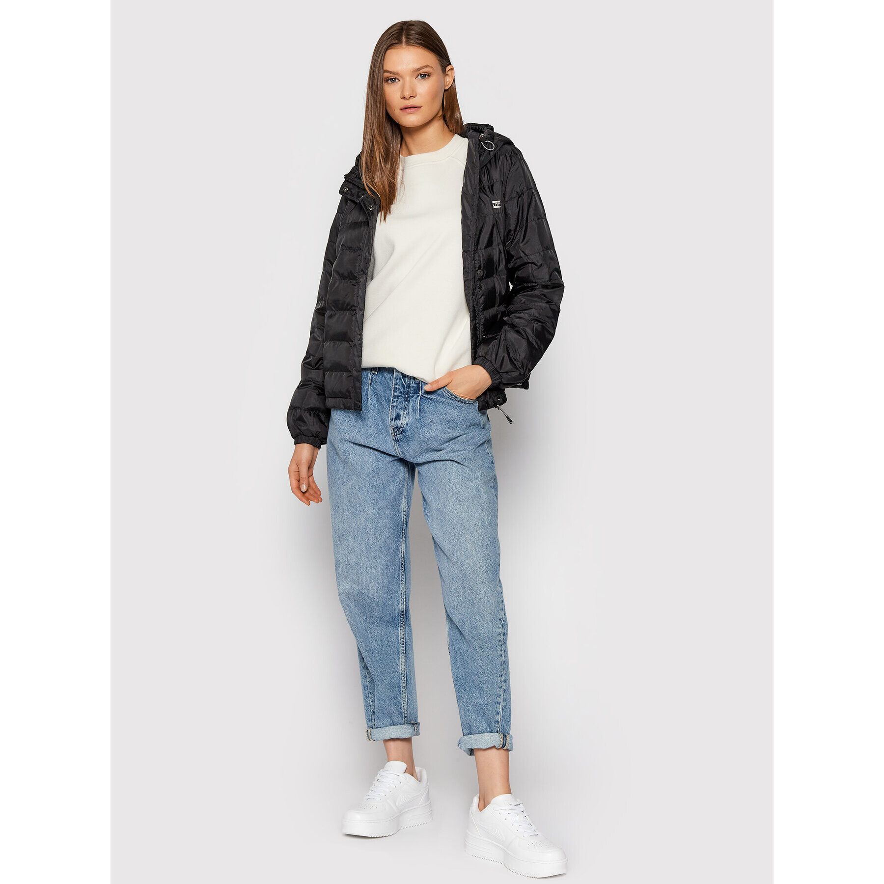 Levi's® Пухено яке Edie A0675-0000 Черен Regular Fit - Pepit.bg