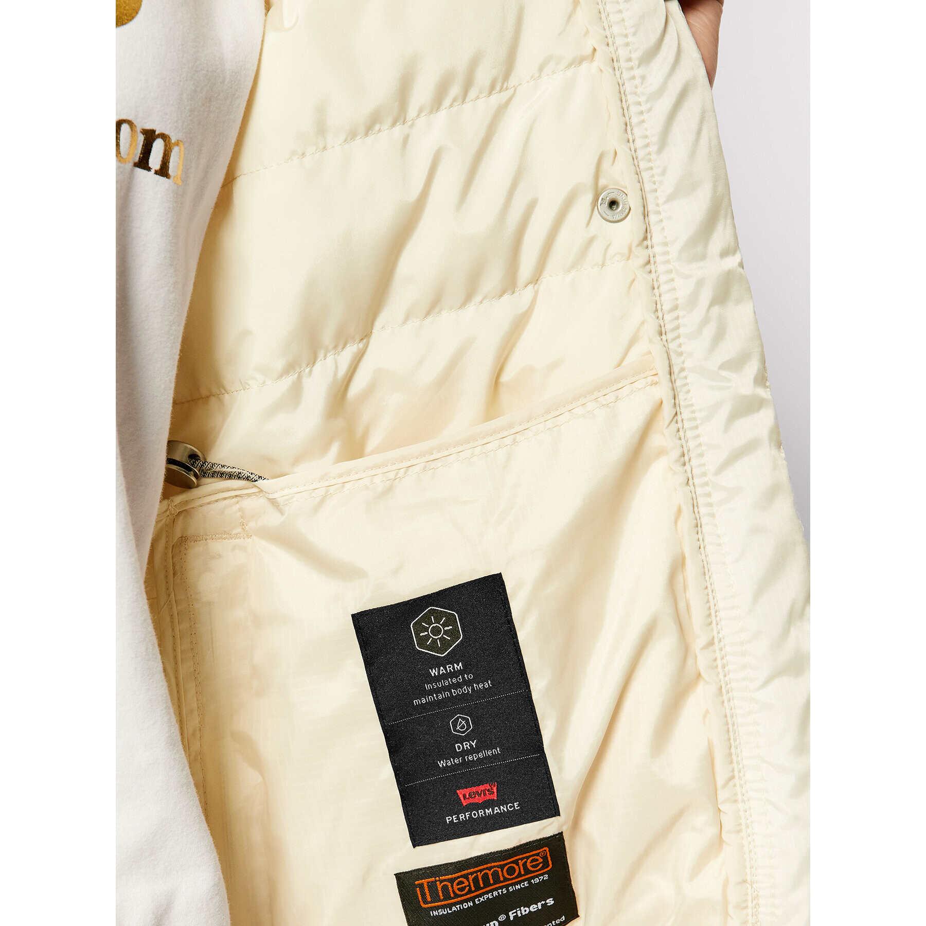 Levi's® Пухено яке Edie A0675-0006 Бежов Regular Fit - Pepit.bg