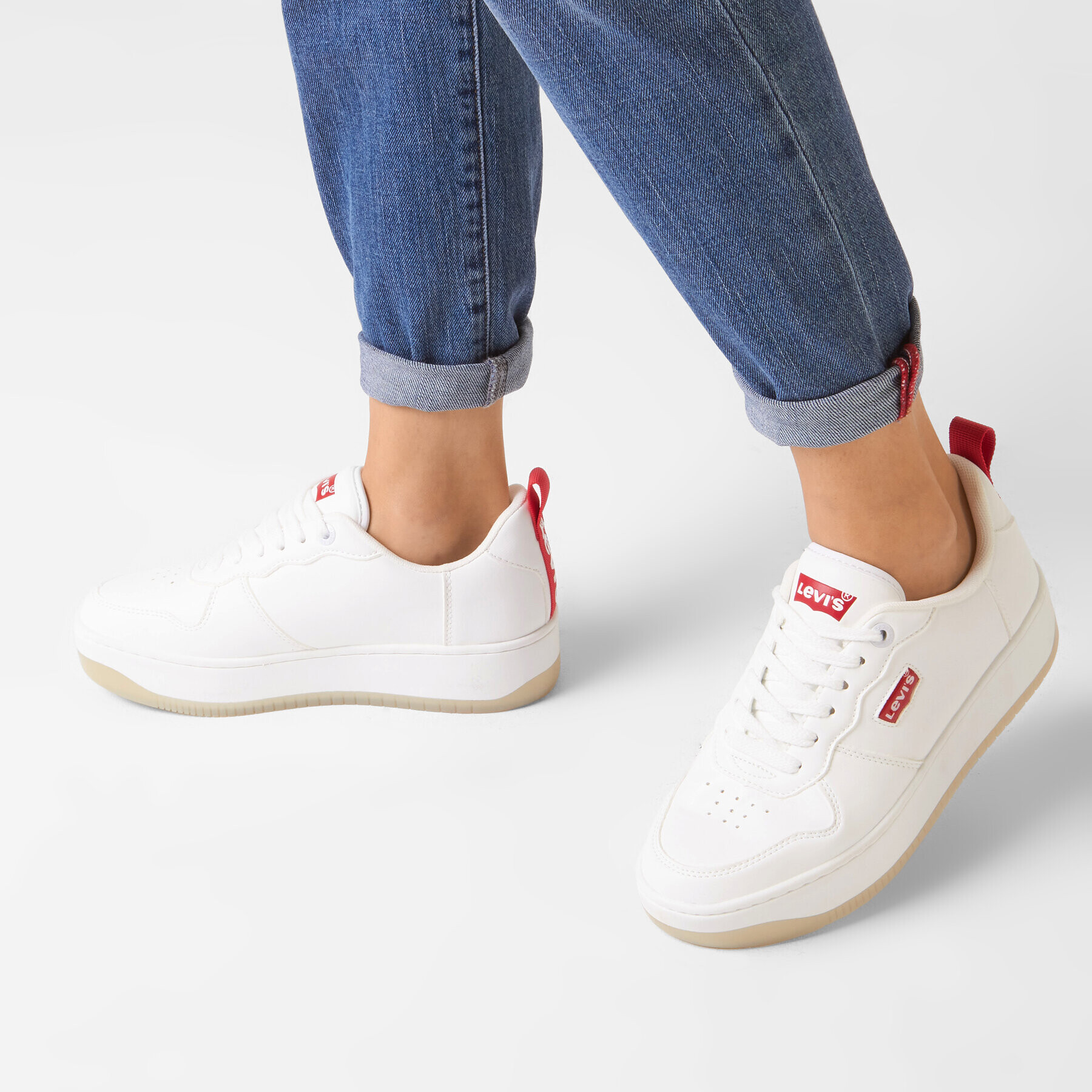 Levi's® Сникърси VQUE0011S Бял - Pepit.bg