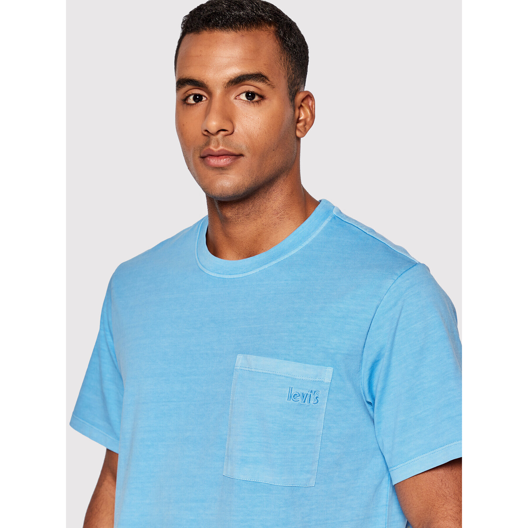 Levi's® Тишърт Easy Pocket A3697-0002 Син Relaxed Fit - Pepit.bg