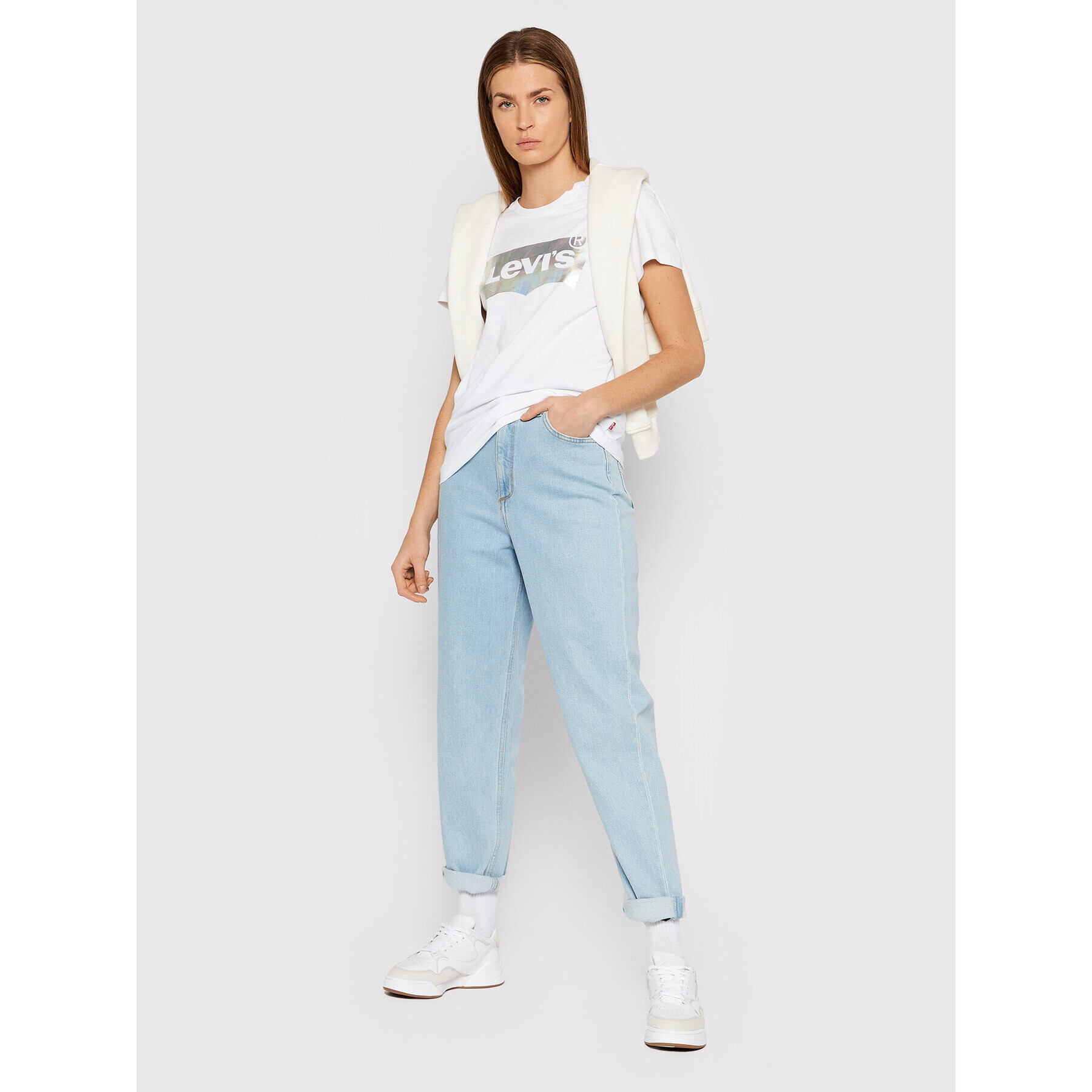 Levi's® Тишърт Graphic 17369-1749 Бял Regular Fit - Pepit.bg