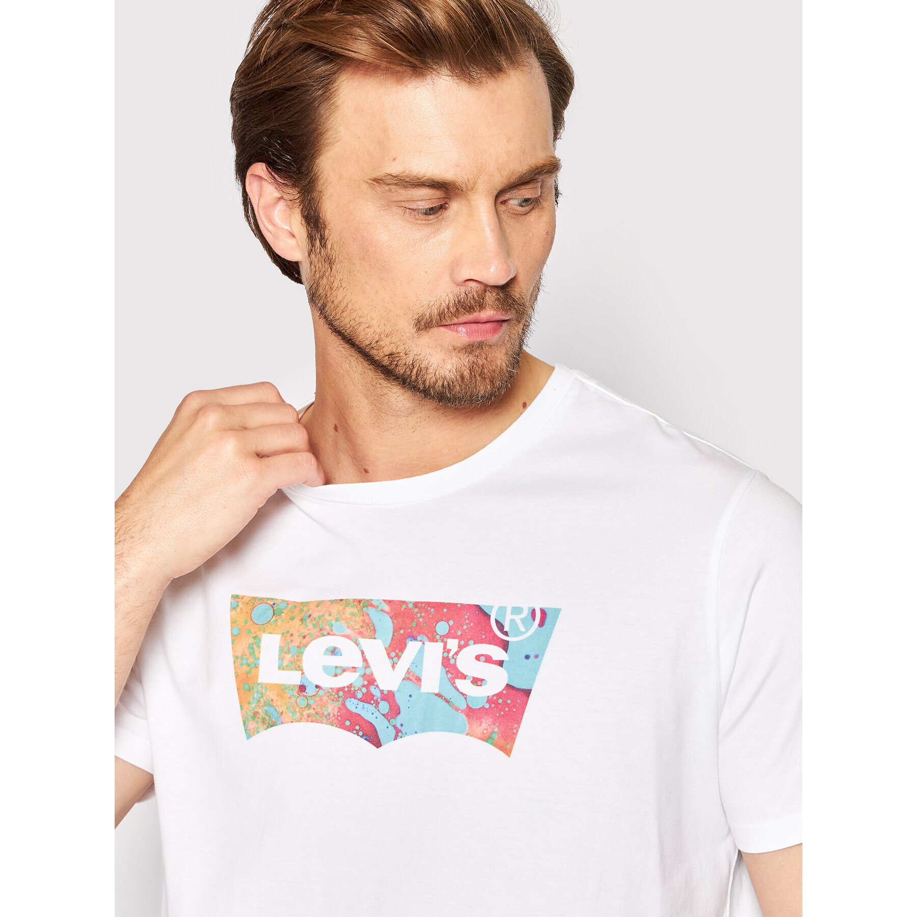 Levi's® Тишърт Graphic Crewneck 22491-0453 Бял Regular Fit - Pepit.bg