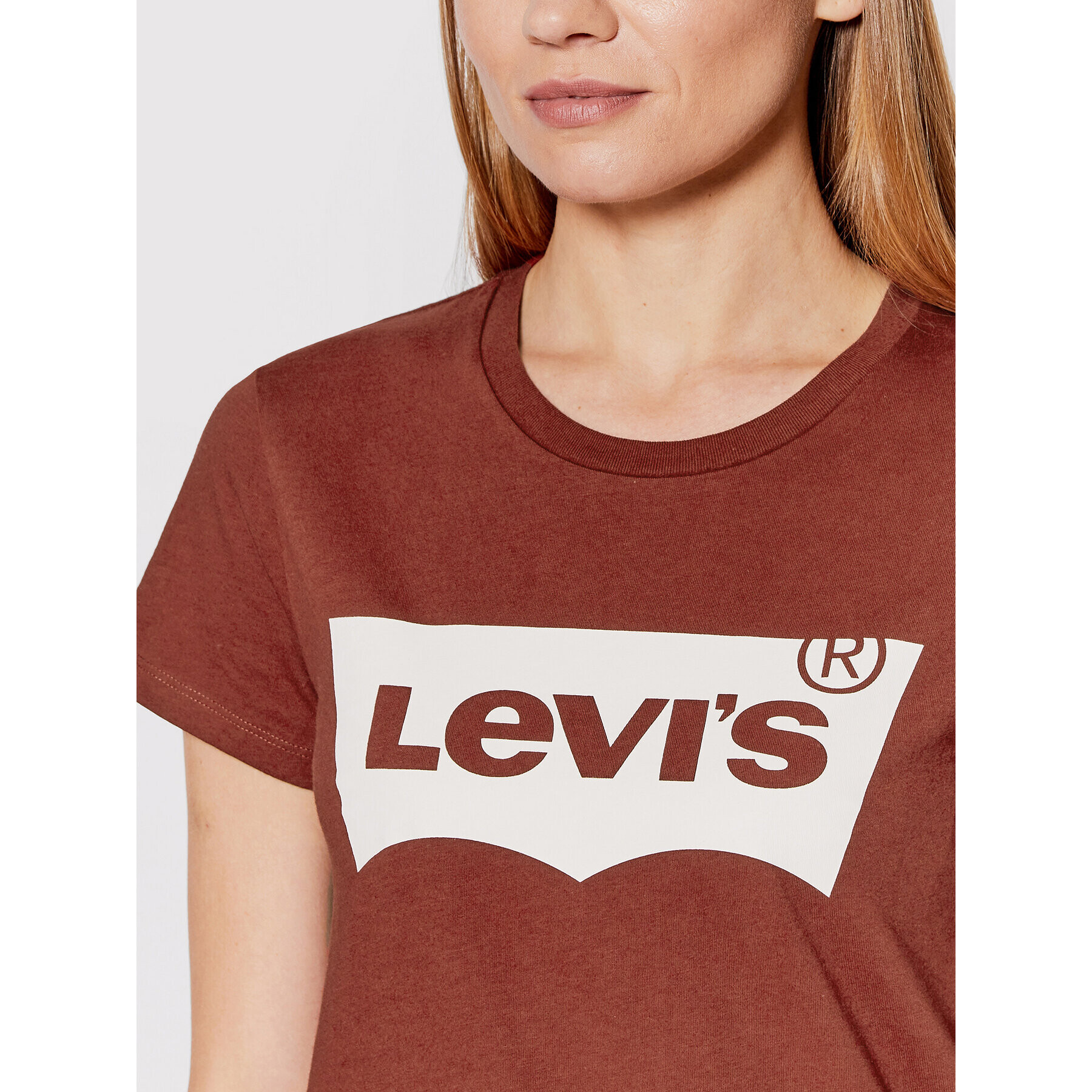 Levi's® Тишърт Perfect 17369-1925 Кафяв Casual Fit - Pepit.bg