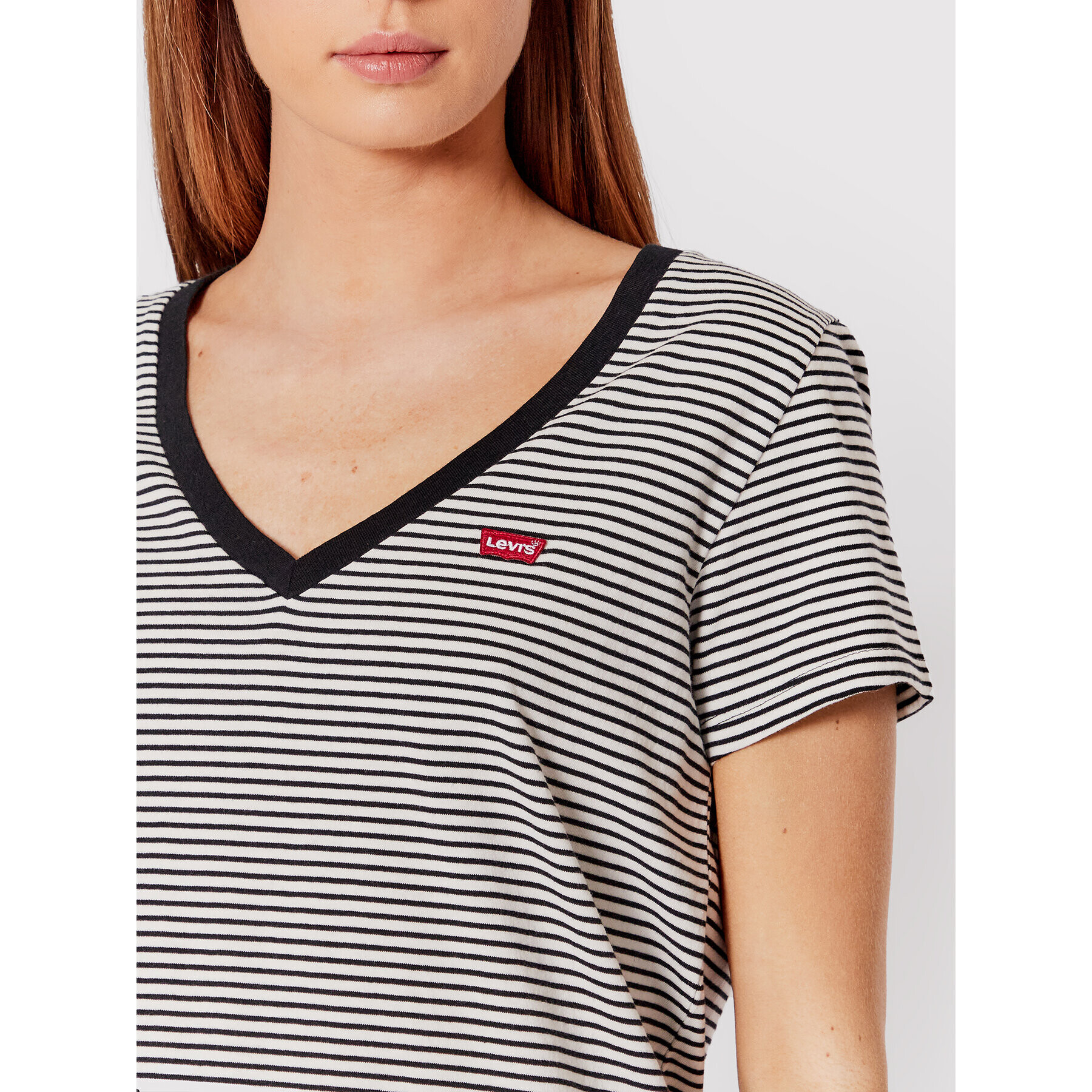 Levi's® Тишърт Perfect V-Neck Tee 85341-0004 Цветен Regular Fit - Pepit.bg