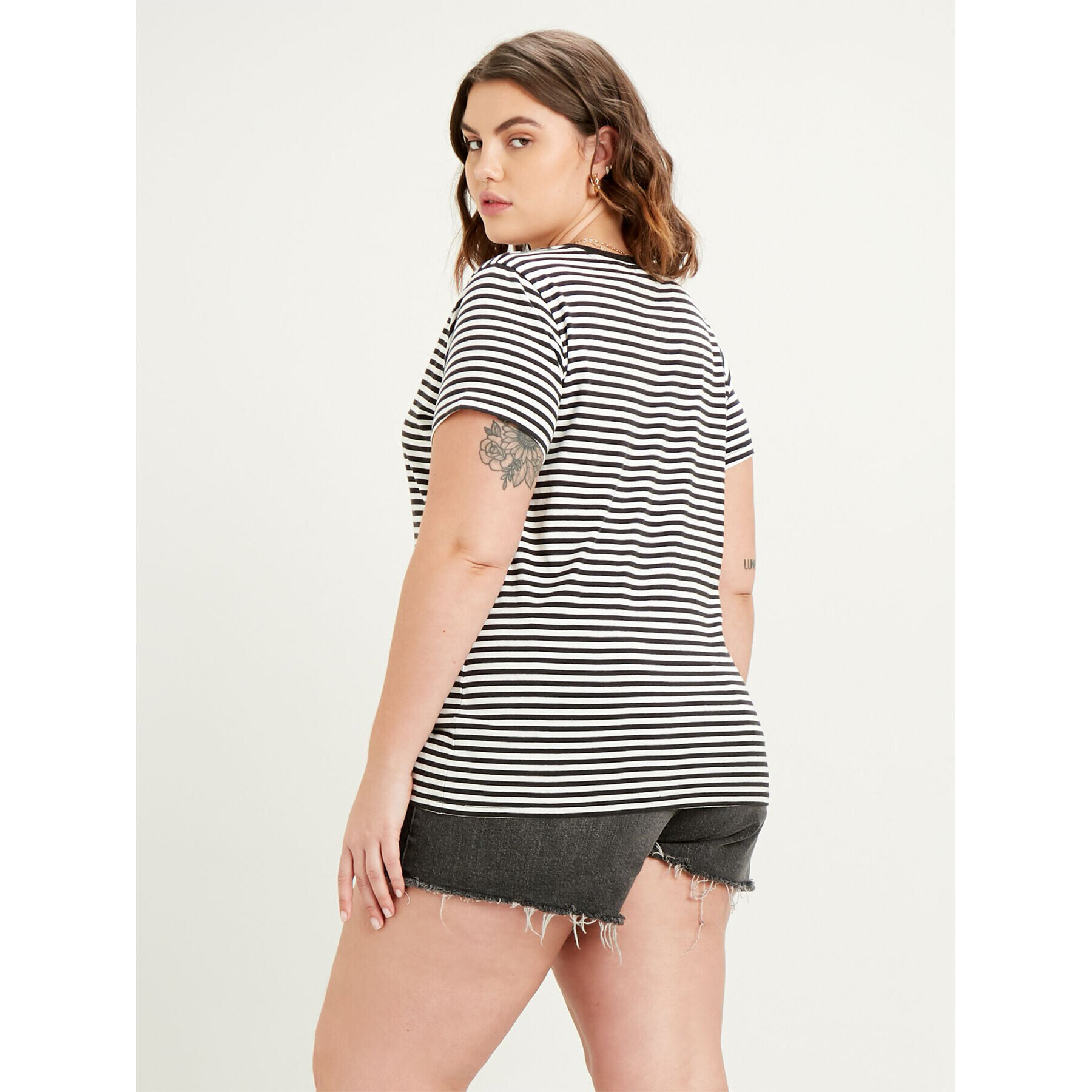 Levi's® Тишърт The Perfect Tee 734780005 Черен Regular Fit - Pepit.bg