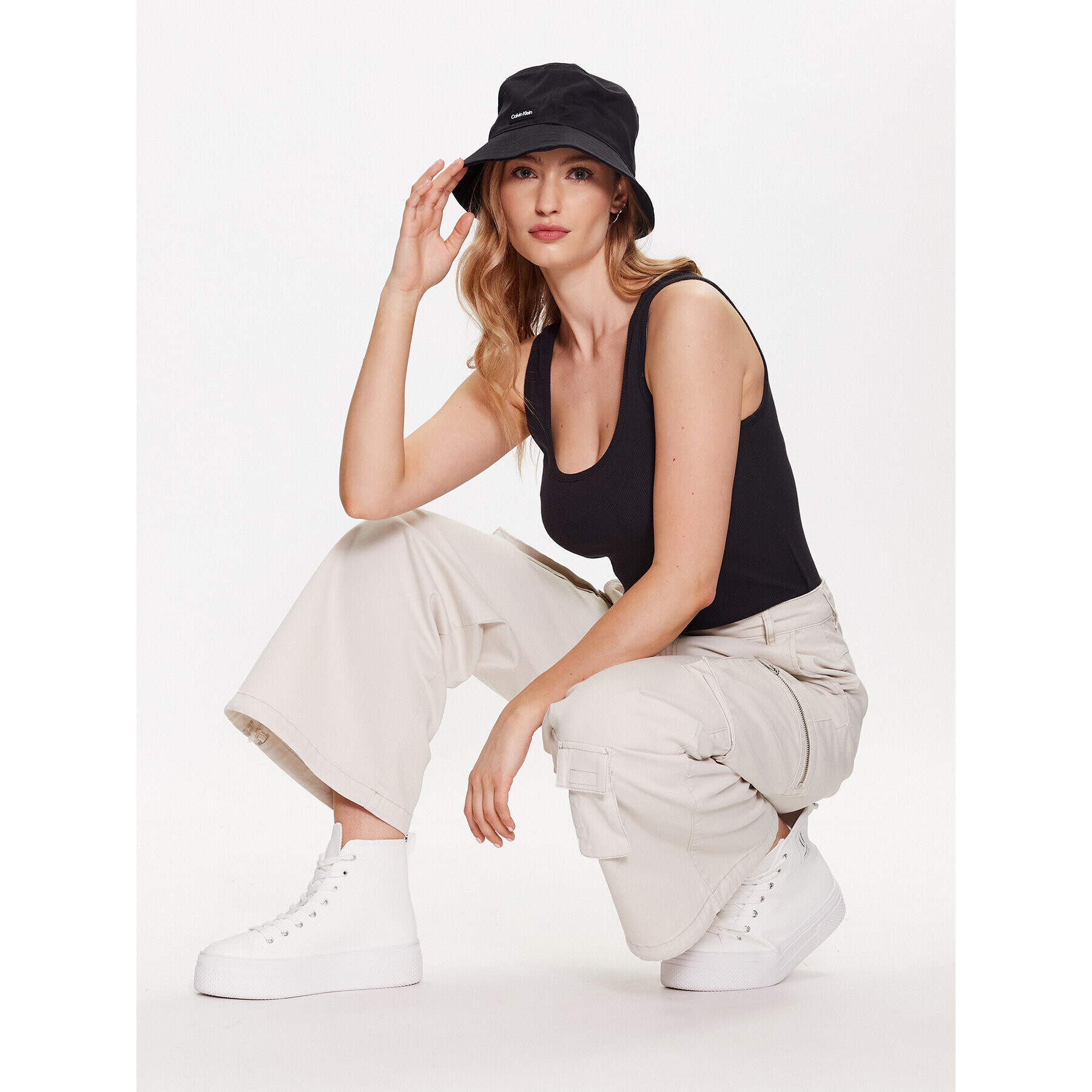 Levi's® топ Essential A5906-0000 Черен Regular Fit - Pepit.bg