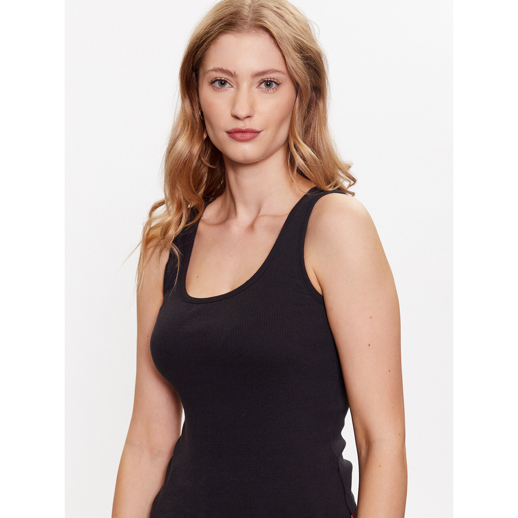 Levi's® топ Essential A5906-0000 Черен Regular Fit - Pepit.bg