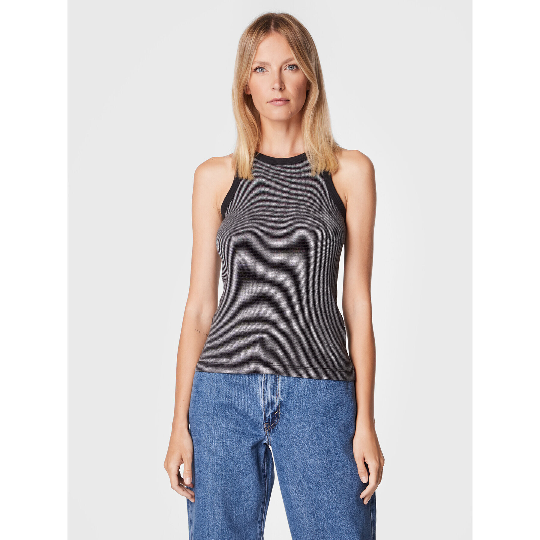 Levi's® топ Racer A3381-0004 Черен Slim Fit - Pepit.bg