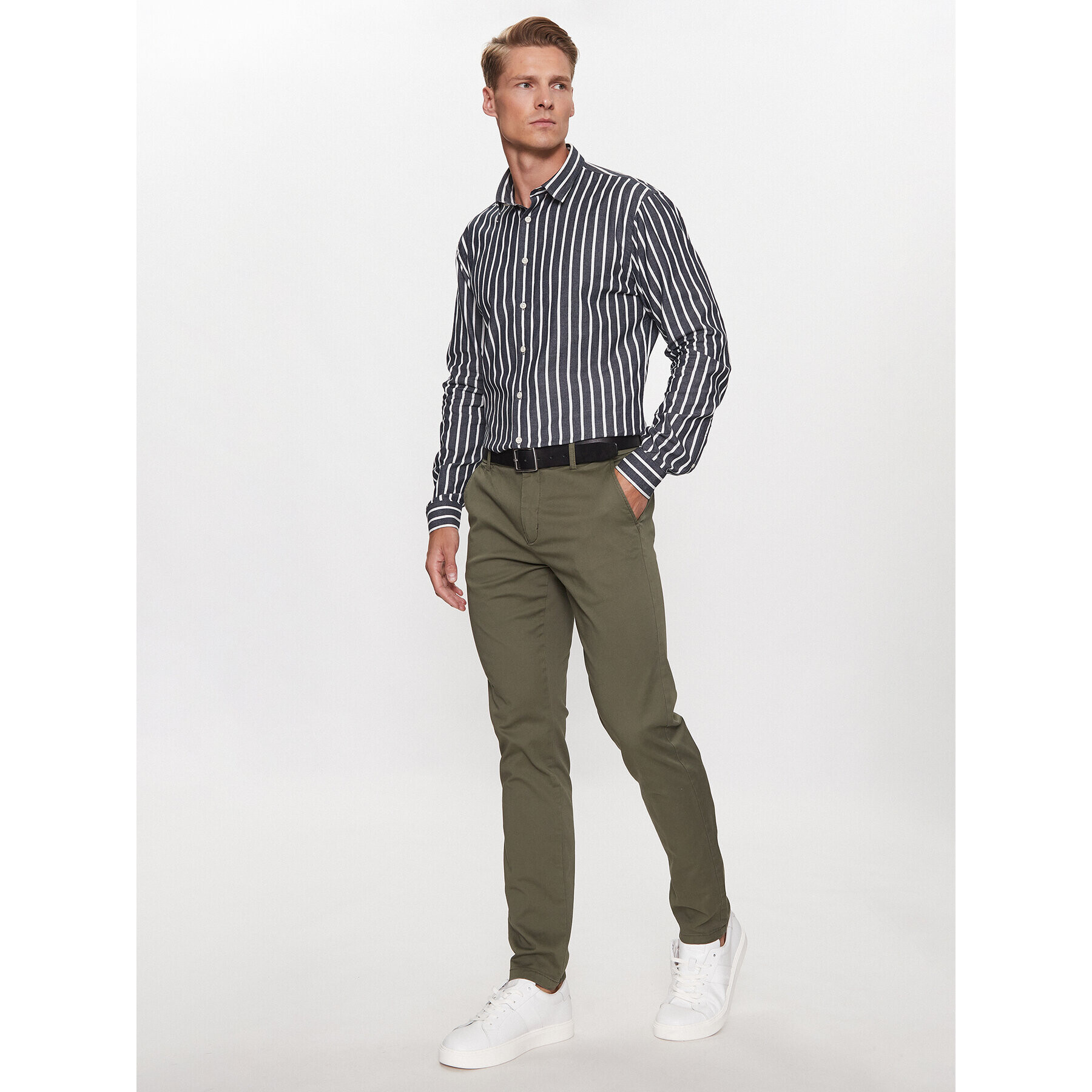 Lindbergh Чино панталони 30-005044 Зелен Slim Fit - Pepit.bg