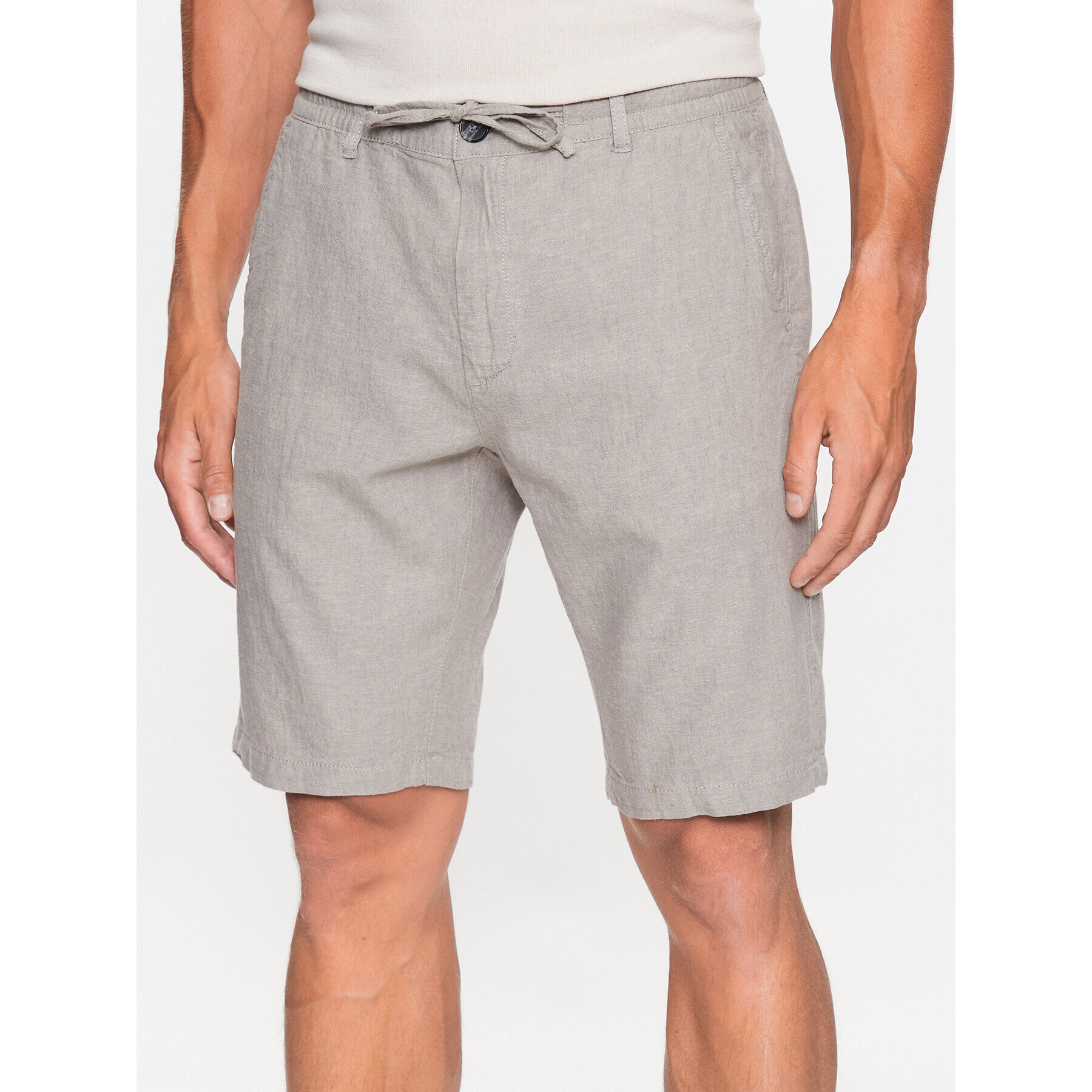 Lindbergh Шорти от плат 30-508003 Сив Relaxed Fit - Pepit.bg