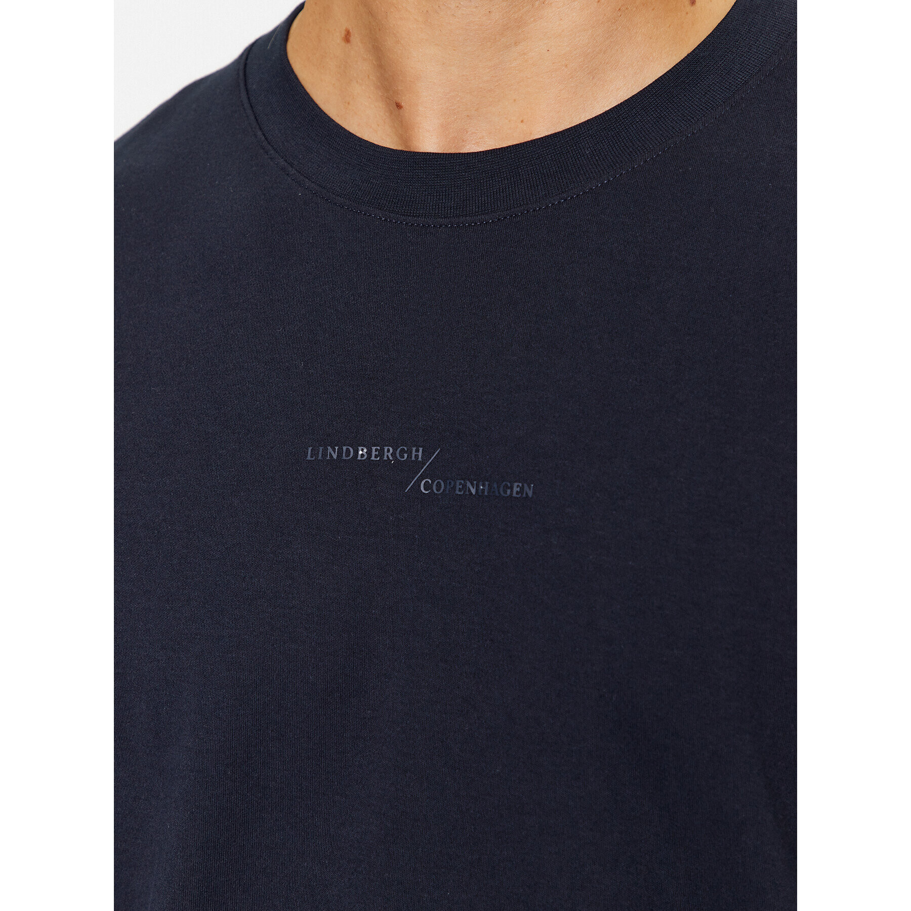 Lindbergh Тишърт 30-400239 Тъмносин Relaxed Fit - Pepit.bg