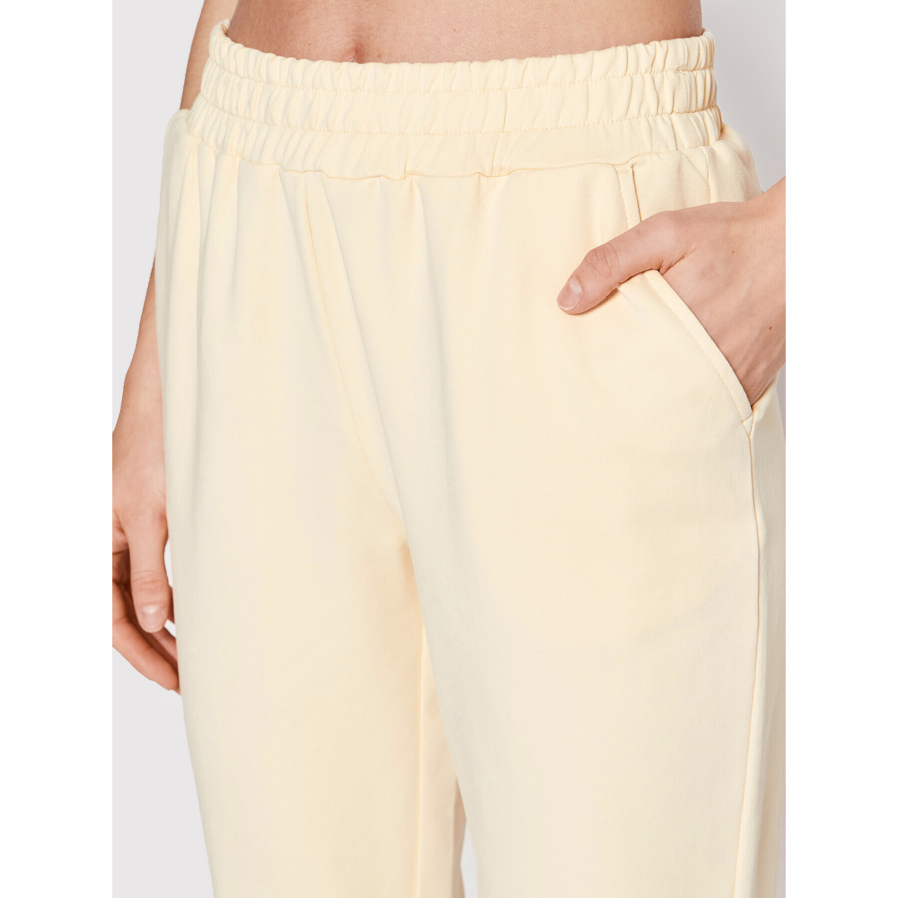 Liu Jo Анцуг TA2182 F0090 Бежов Regular Fit - Pepit.bg